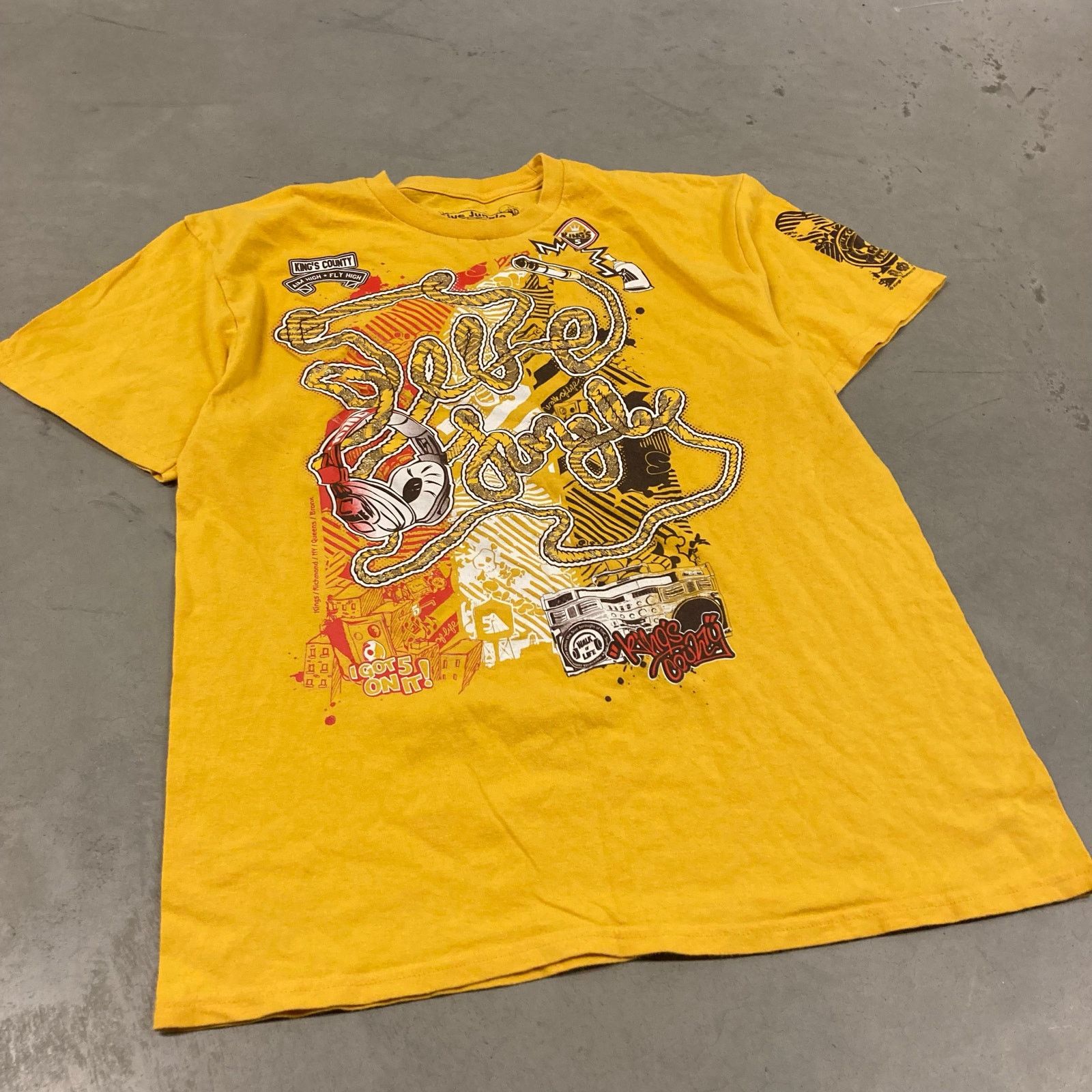 Vintage Y2K New York City graphic T-Shirt Size US L / EU 52-54 / 3 - 1 Thumbnail