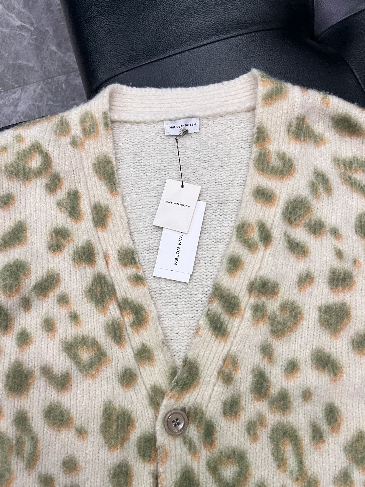 Dries Van Noten Dries Van Noten FW22 Lookbook Leopard Print Merino Wool Card Size US L / EU 52-54 / 3 - 13 Thumbnail
