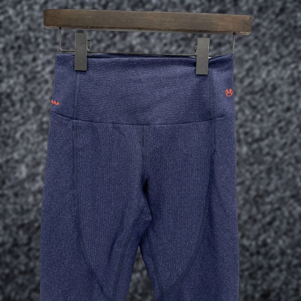 Vintage MAAJI Yoga Legging Capris Womens Size Small Blue Size 28" / US 6 / IT 42 - 1 Thumbnail