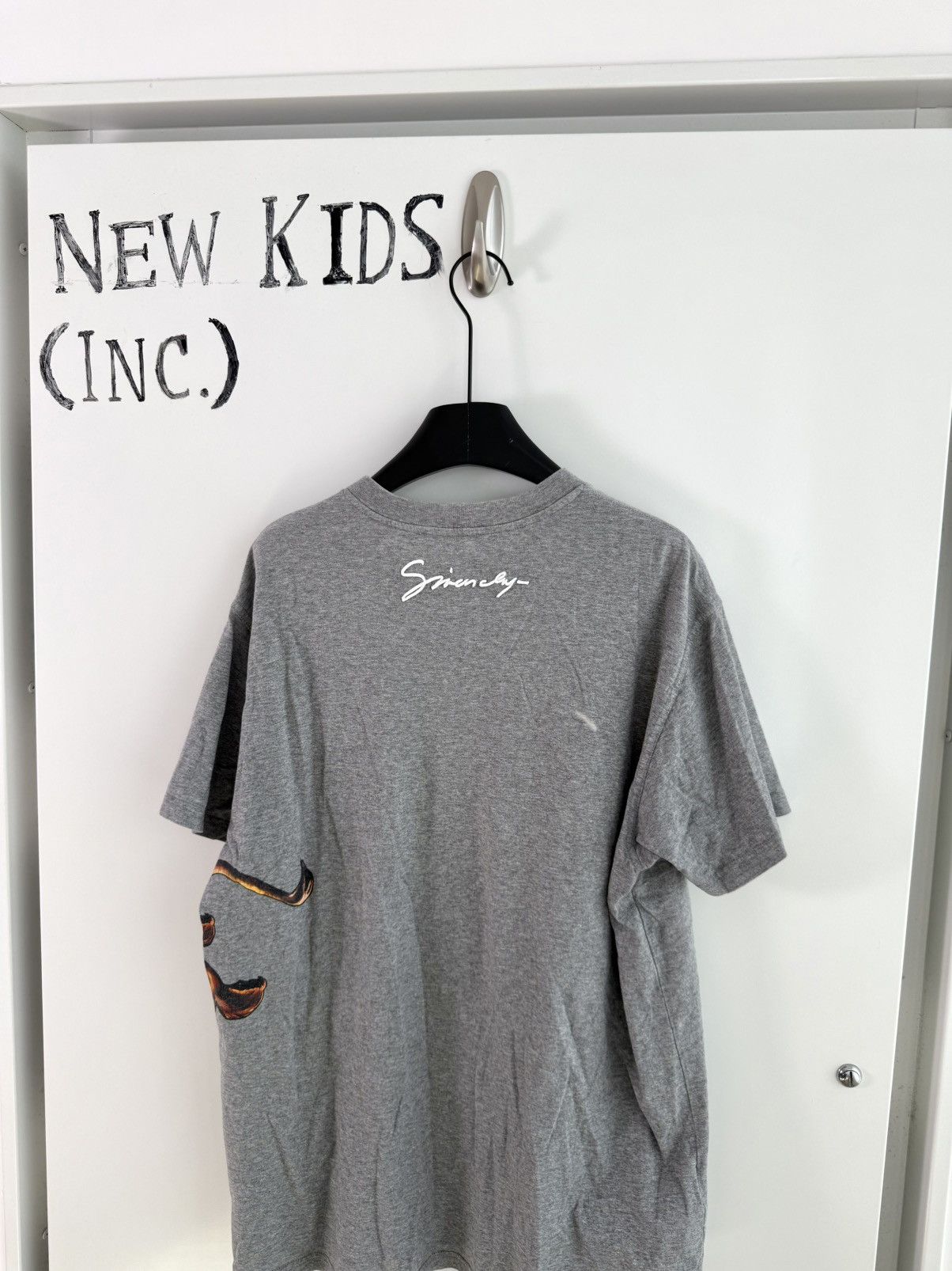 Givenchy Givenchy Lion T Shirt Size US XS / EU 42 / 0 - 5 Thumbnail