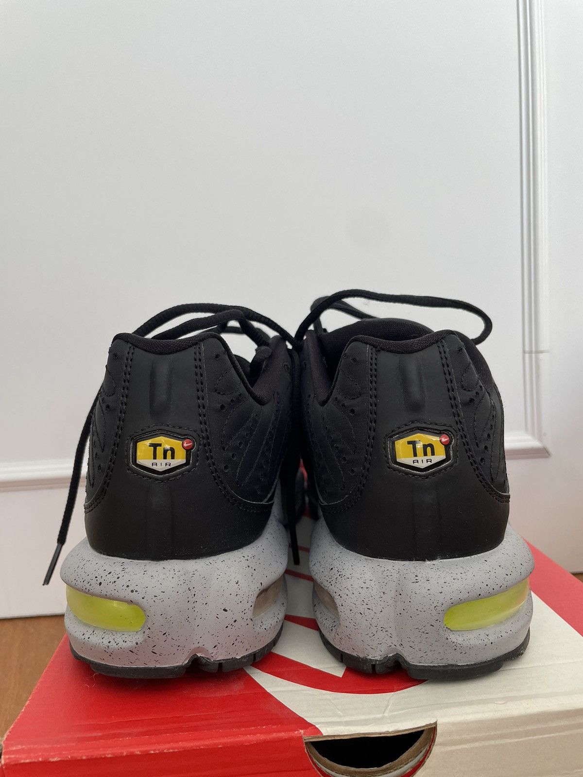 Nike Nike Air Max Plus PRM black/volt Size US 11.5 / EU 44-45 - 6 Thumbnail