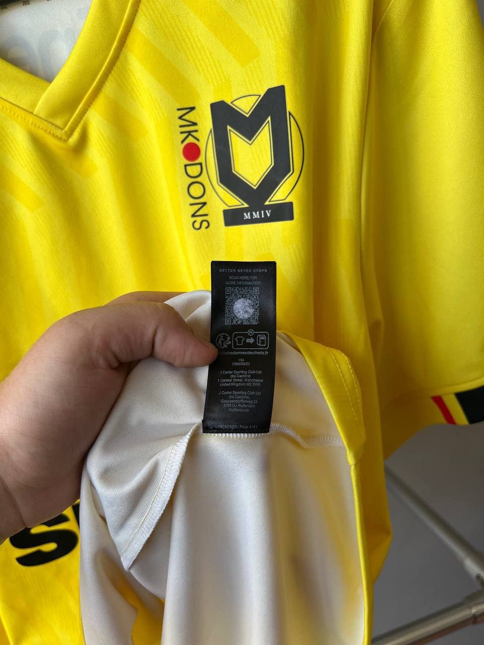 Castore 2023 MK DONS GOALKEEPER 2 SOCCER JERSEY FOOTBALL SHIRT XXL Size US XXL / EU 58 / 5 - 8 Thumbnail