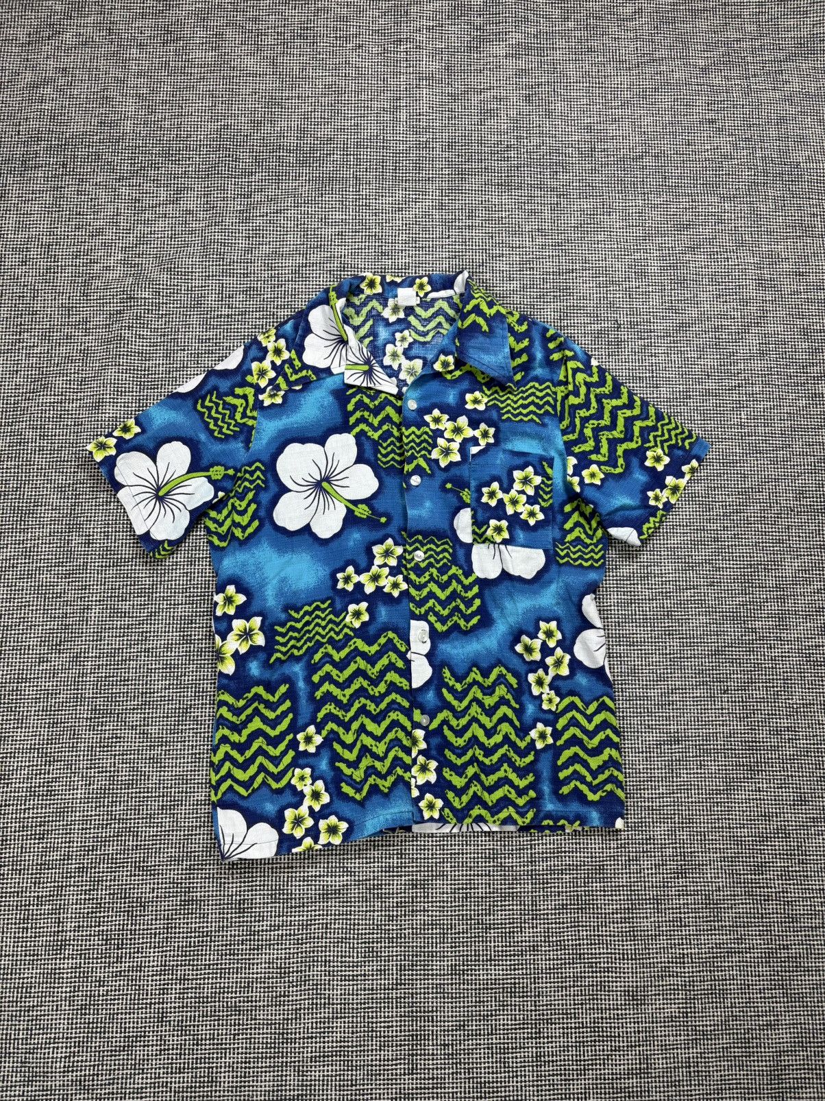 JCPenney 70s true vintage JcPenney towncraft Hawaiian button up shirt Size US XL / EU 56 / 4 - 1 Thumbnail