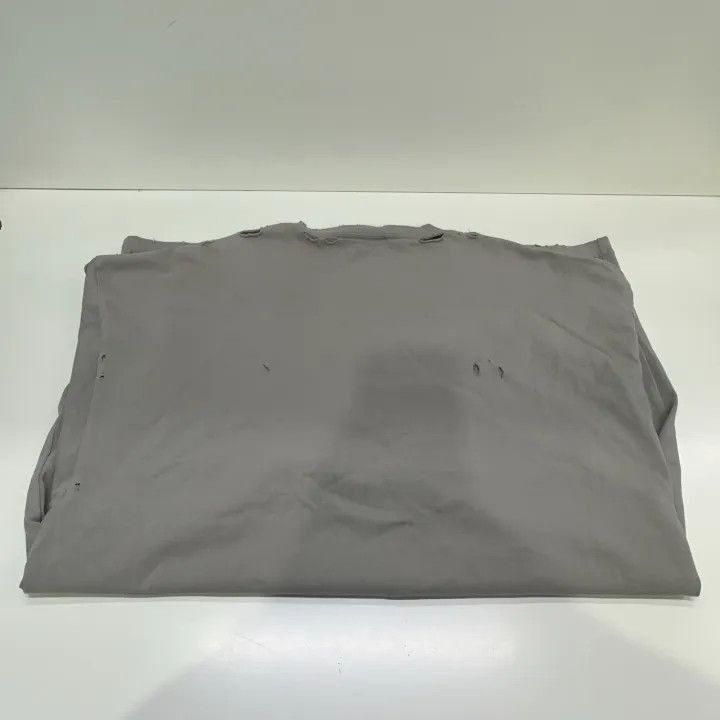 Balenciaga Balenciaga Balenciaga Gray Distressed Graphic TShirt -2507 Size US XXS / EU 40 - 8 Thumbnail