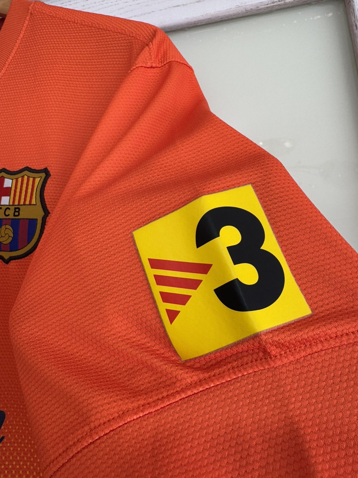 Nike Barcelona 2012-2013 Away Soccer Jersey Football Kit Shirt Size US L / EU 52-54 / 3 - 13 Thumbnail