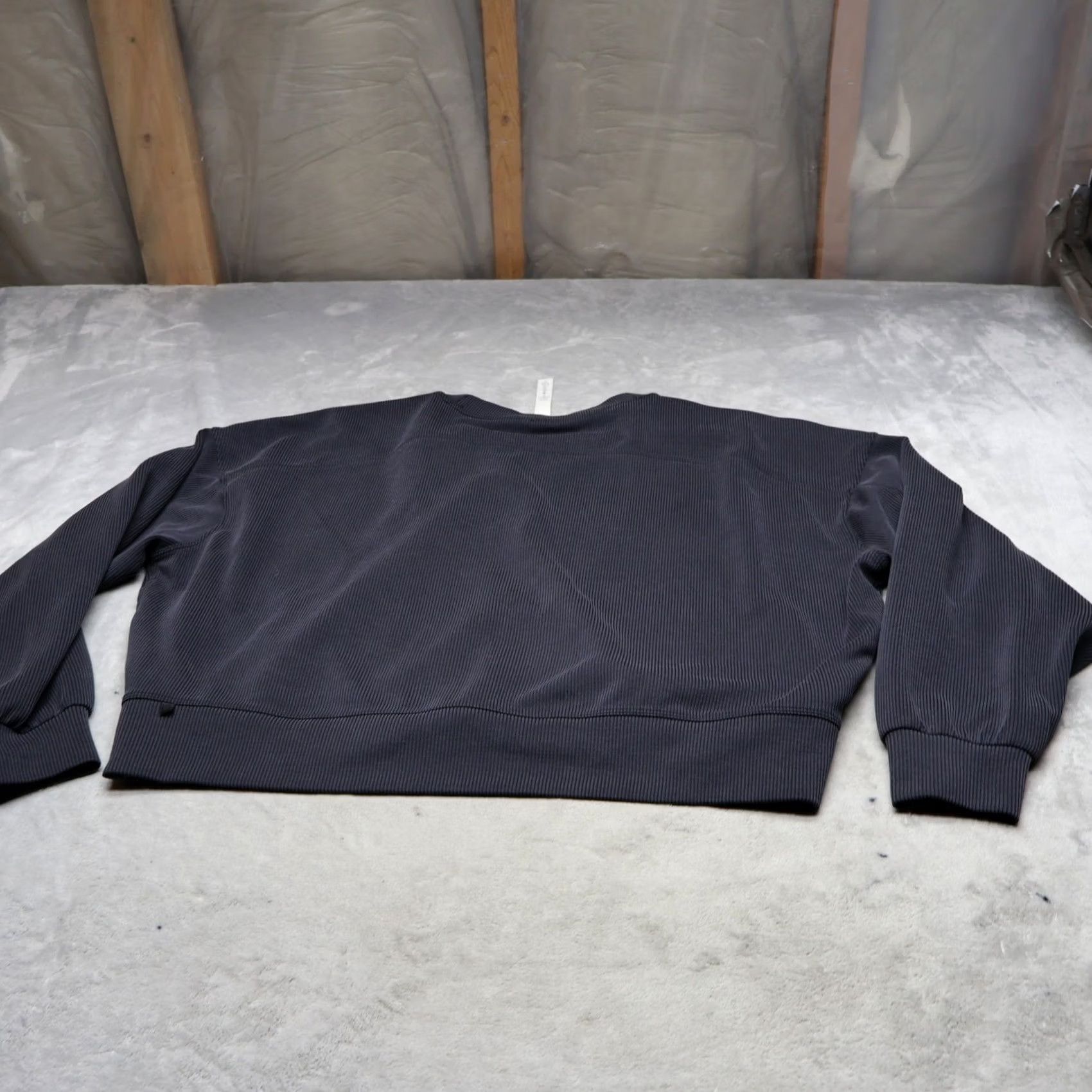 Lululemon Lululemon Sweatshirt Women 10 Black Perfectly Oversized Ribbed Crew Cropped Relaxed Fit Knit Sweatshirt Size L / US 10 / IT 46 - 7 Thumbnail