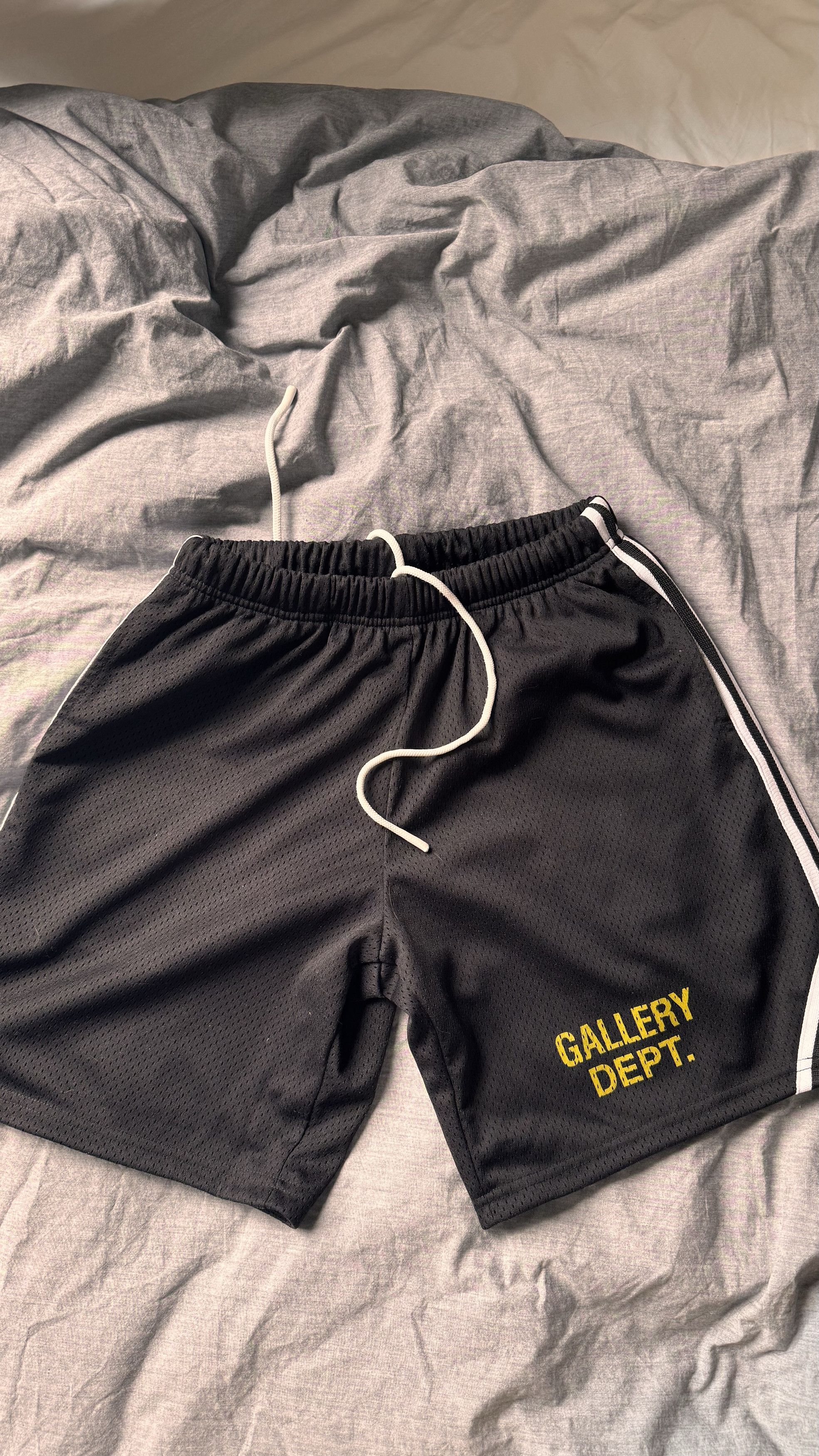Gallery Dept. Gallery Dept. VENICE COURT SHORTS BLACK size xs Size US 30 / EU 46 - 1 Thumbnail