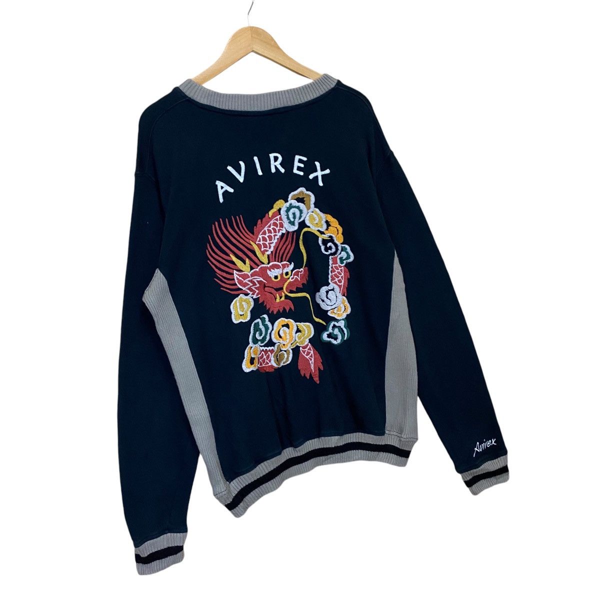 Avirex × Vintage Vintage 90s Avirex Dragon Big Logo Crewneck Sweatshirt Size US XL / EU 56 / 4 - 2 Thumbnail