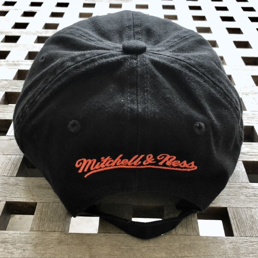 Mitchell & Ness Atlanta Braves MLB Cooperstown White Adjustable Hat Size ONE SIZE - 3 Thumbnail