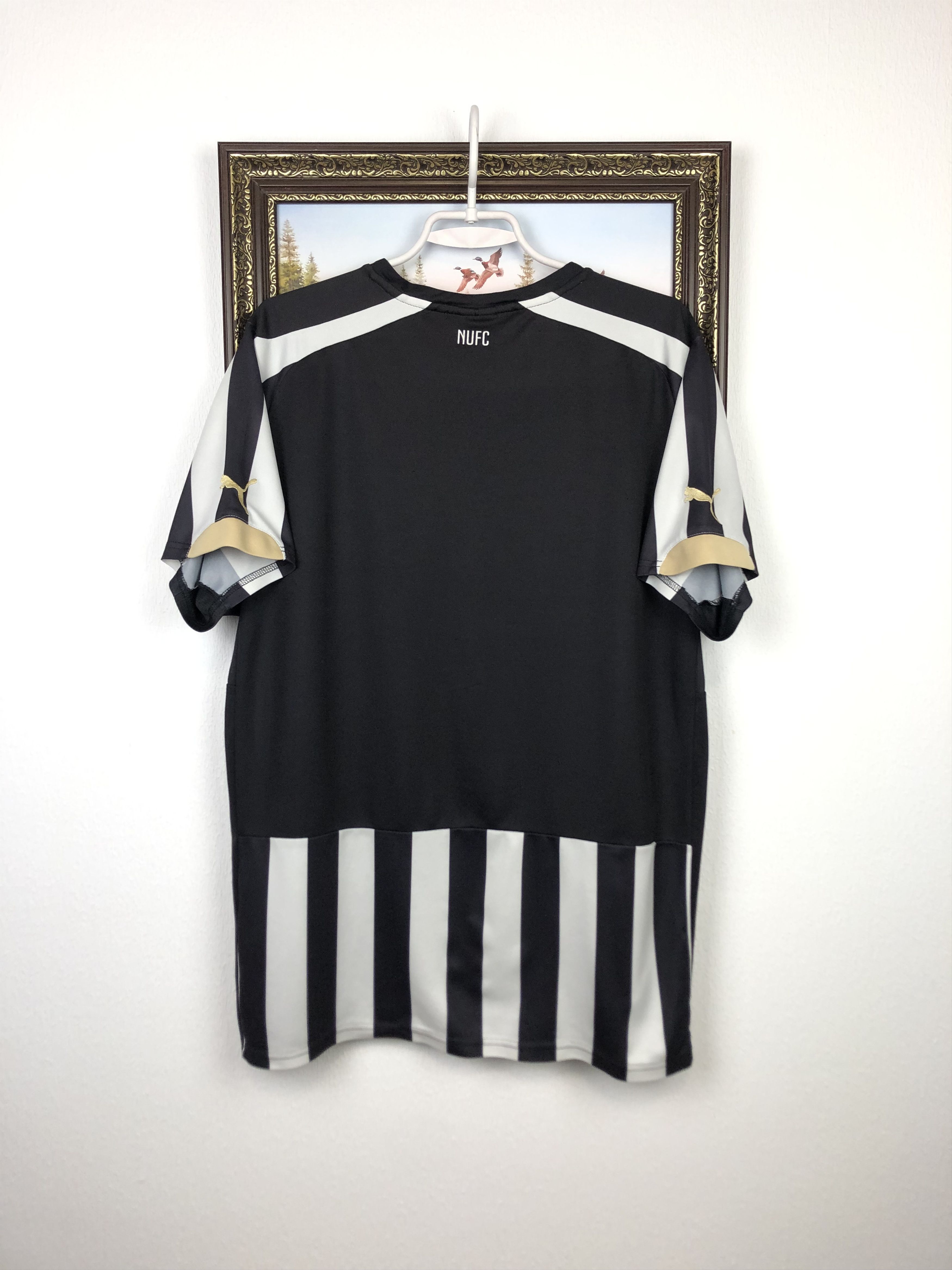 Other Newcastle United Home Football Shirt 2014 Soccer Jersey Size US L / EU 52-54 / 3 - 9 Thumbnail