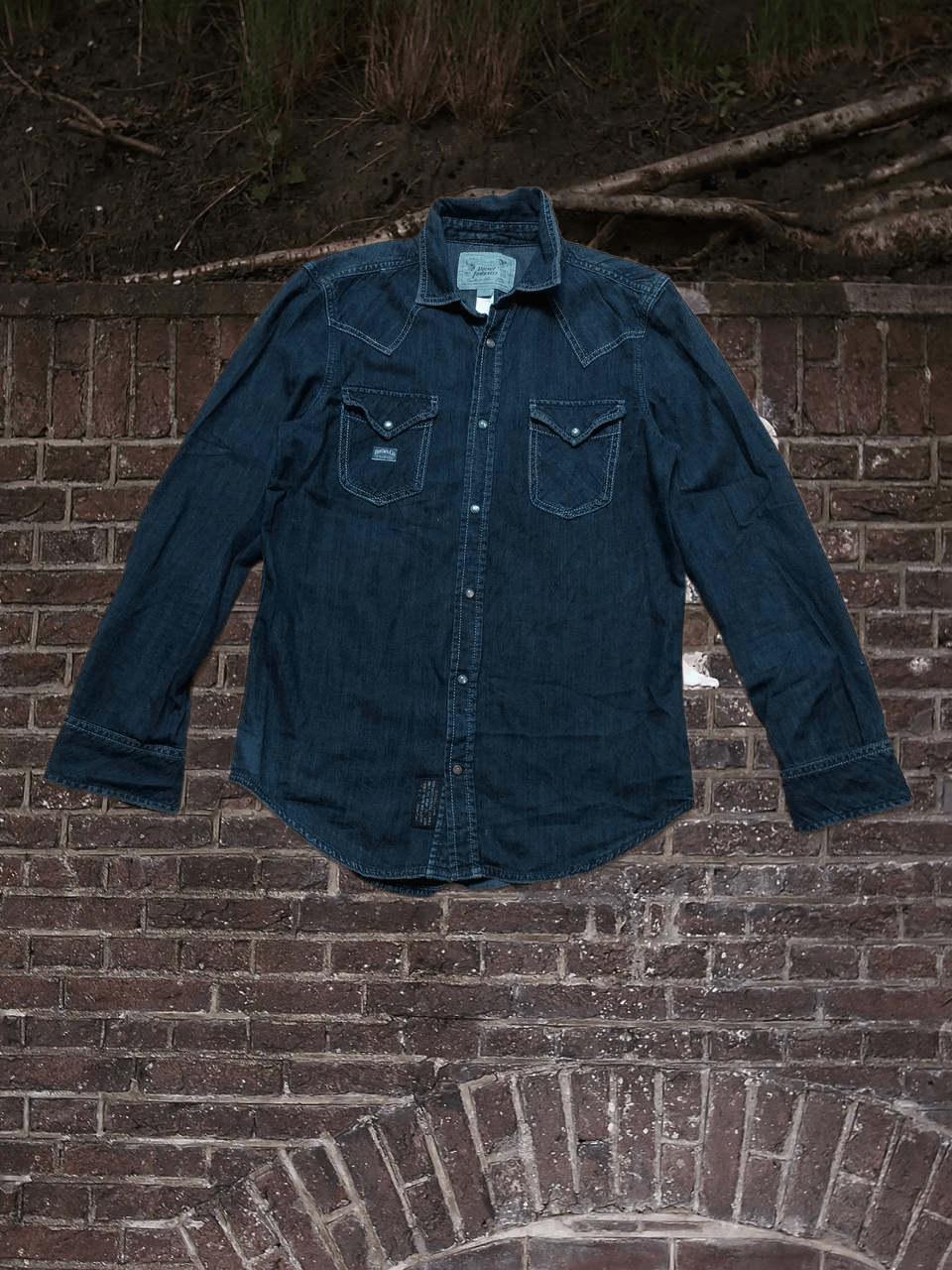 Diesel Vintage denim Shirt Y2K Diesel size S streetwear Size US S / EU 44-46 / 1 - 1 Thumbnail