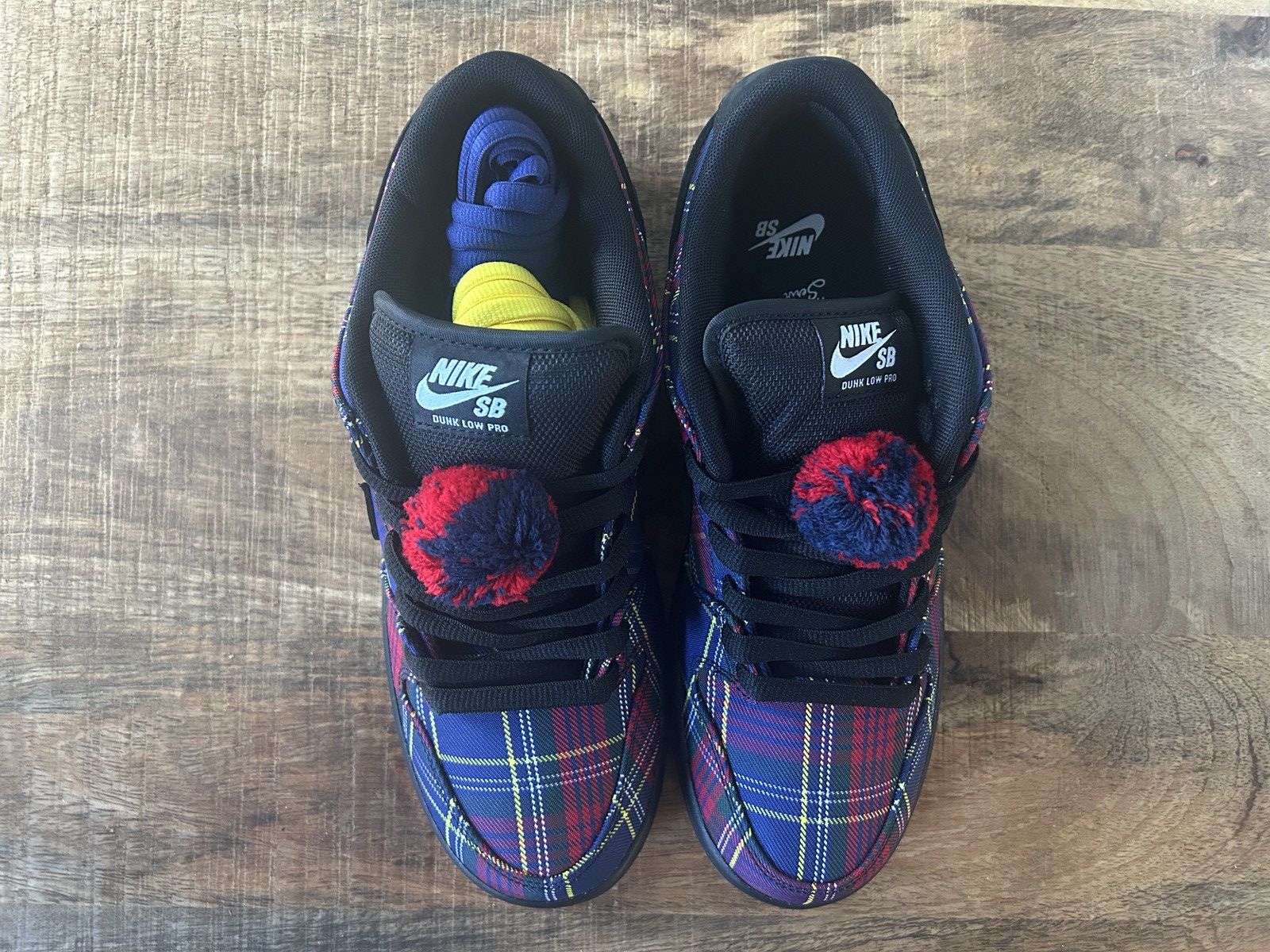 Nike SB Nike sb dunk low nardwuar 2025 streetwear II1493 600 Size US 9.5 / EU 42-43 - 2 Thumbnail