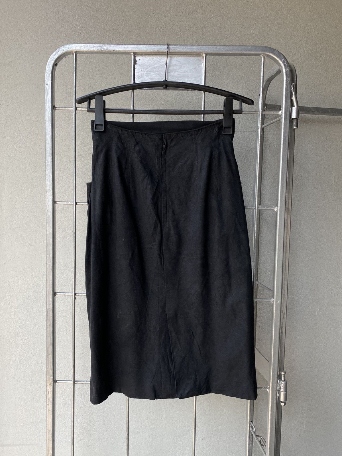 Dior Christian Dior Black Fux Leather Skirt with Pockets. Size 27" / US 4 / IT 40 - 4 Thumbnail