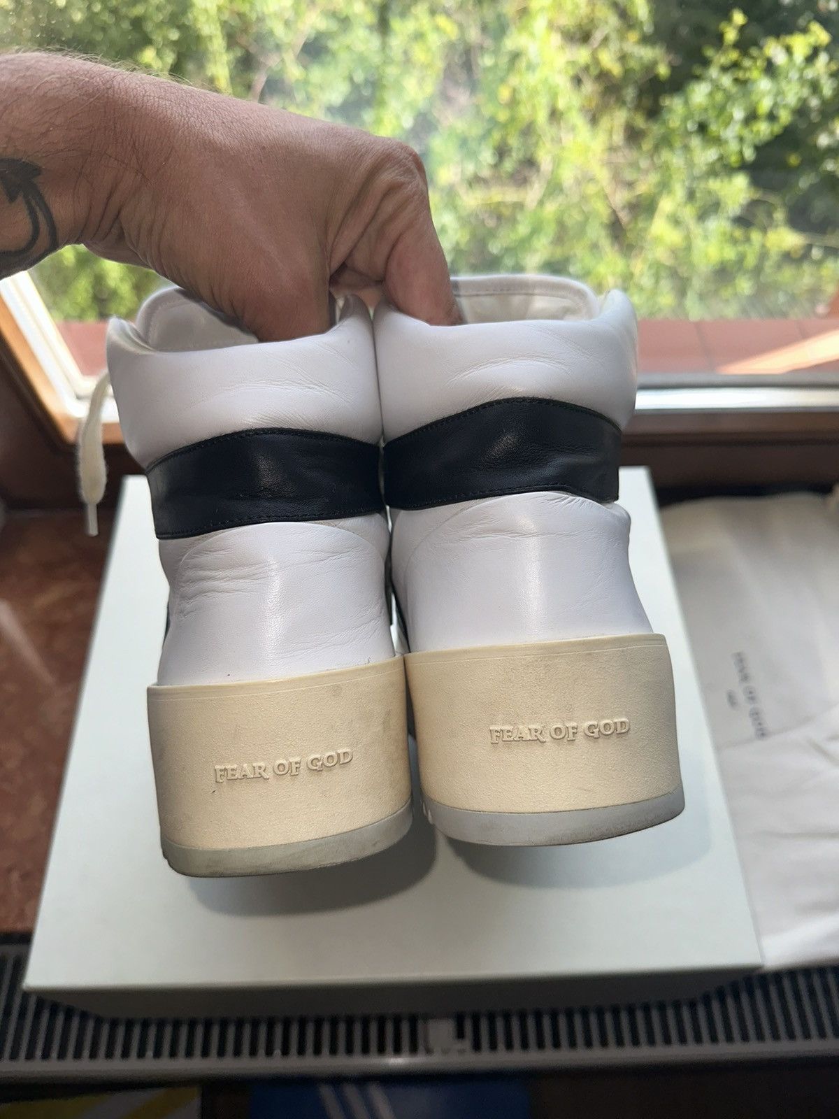 Fear of God Fear of god basketball sneaker one Size US 9 / EU 42 - 4 Thumbnail