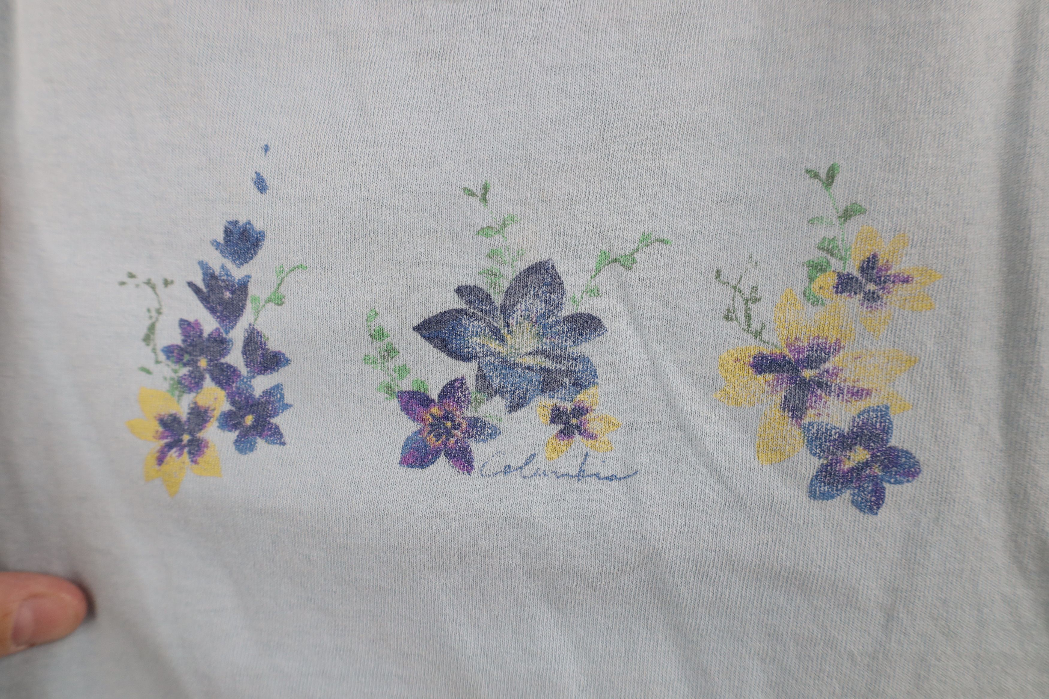 Columbia Vintage 90s Columbia Spell Out Flower Tank Top T-Shirt Size L / US 10 / IT 46 - 4 Thumbnail