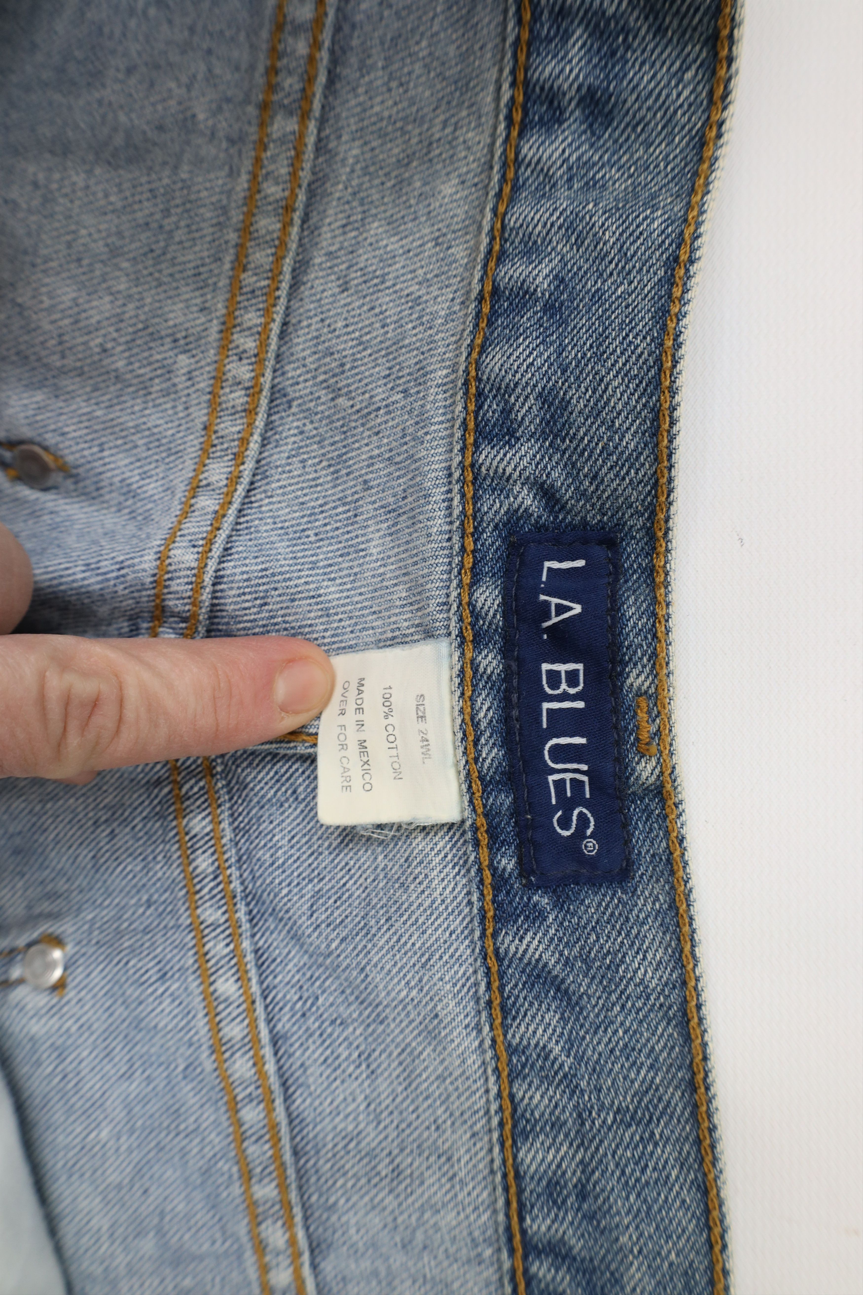 Vintage Deadstock Vintage 90s Streetwear Tapered Leg Denim Jeans Size 24" / US 00 / IT 34 - 9 Thumbnail