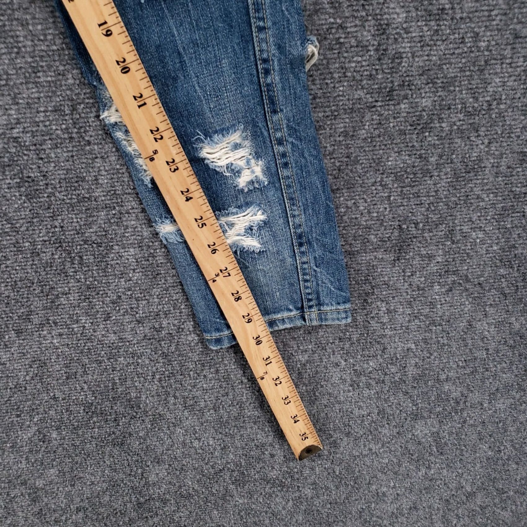 Levi's Item Specifications: Country of Origin: Unknown Size 42" / US 20 - 7 Thumbnail