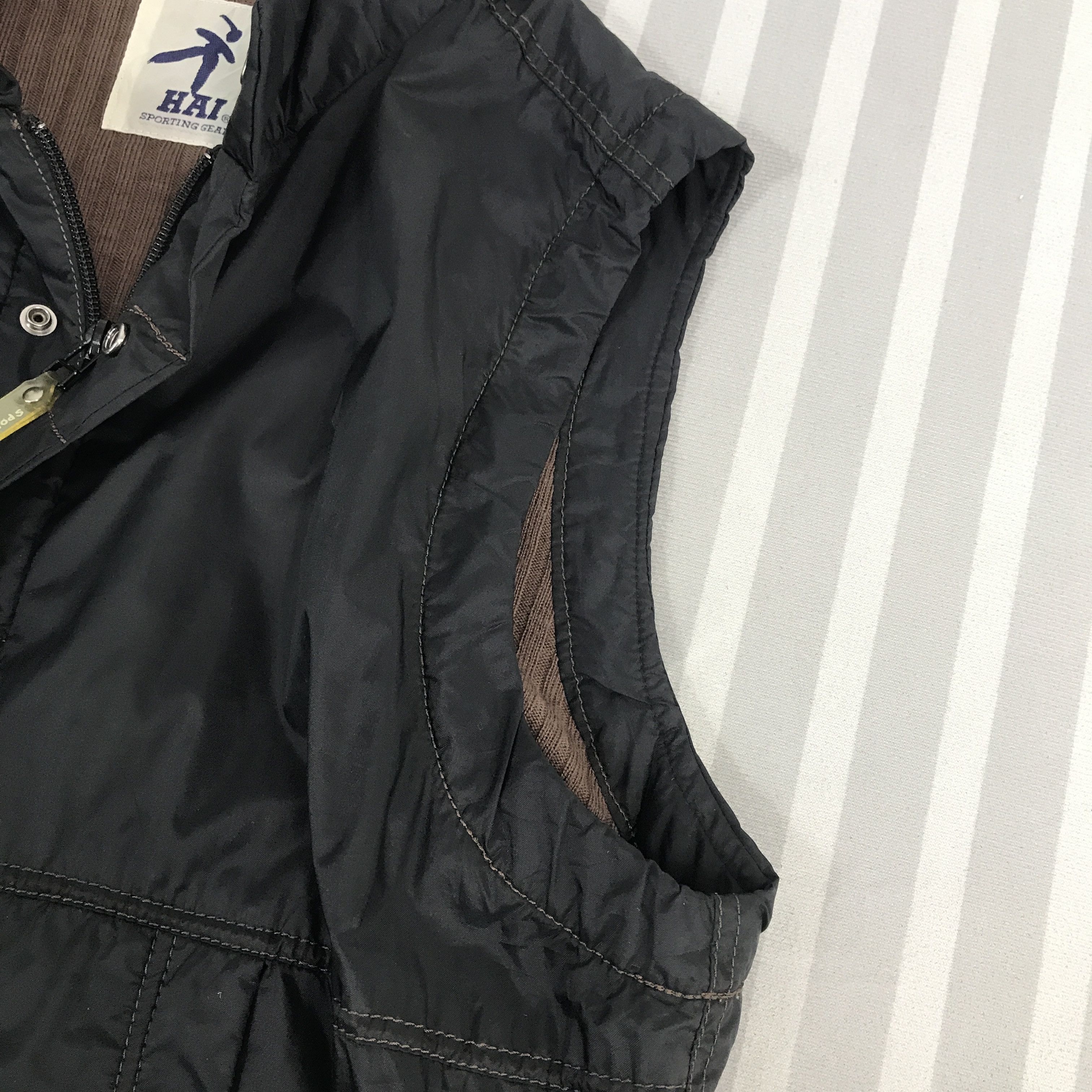 Hai Sporting Gear × Issey Miyake × Vintage Hai Sporting gear by Issey Miyake Light Vest Size US M / EU 48-50 / 2 - 5 Thumbnail