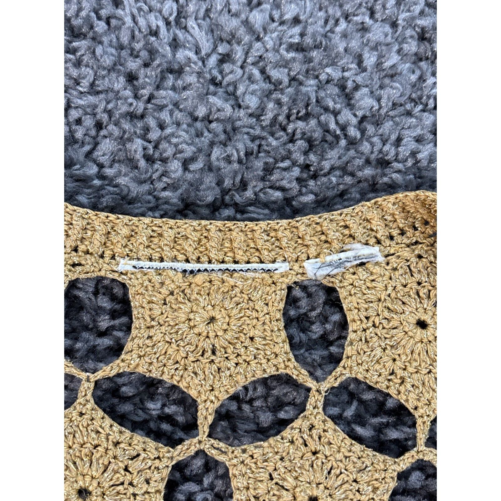 Vintage VINTAGE Cardigan Womens Large L Open-Knit Bohemian Gold Sparkle 90s Boho Womens Cardigan L Gold Sparkle V-Neck Cropped Open Knit Size L / US 10 / IT 46 - 4 Thumbnail