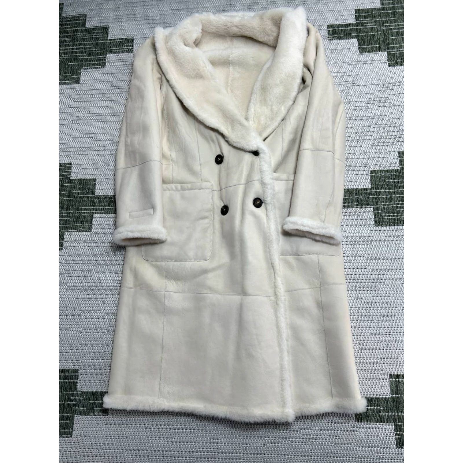 Brunello Cucinelli Brunello Cucinelli Reversible Shearling Coat Womens Beige Long Coat Regular Size One Size Size ONE SIZE - 7 Thumbnail