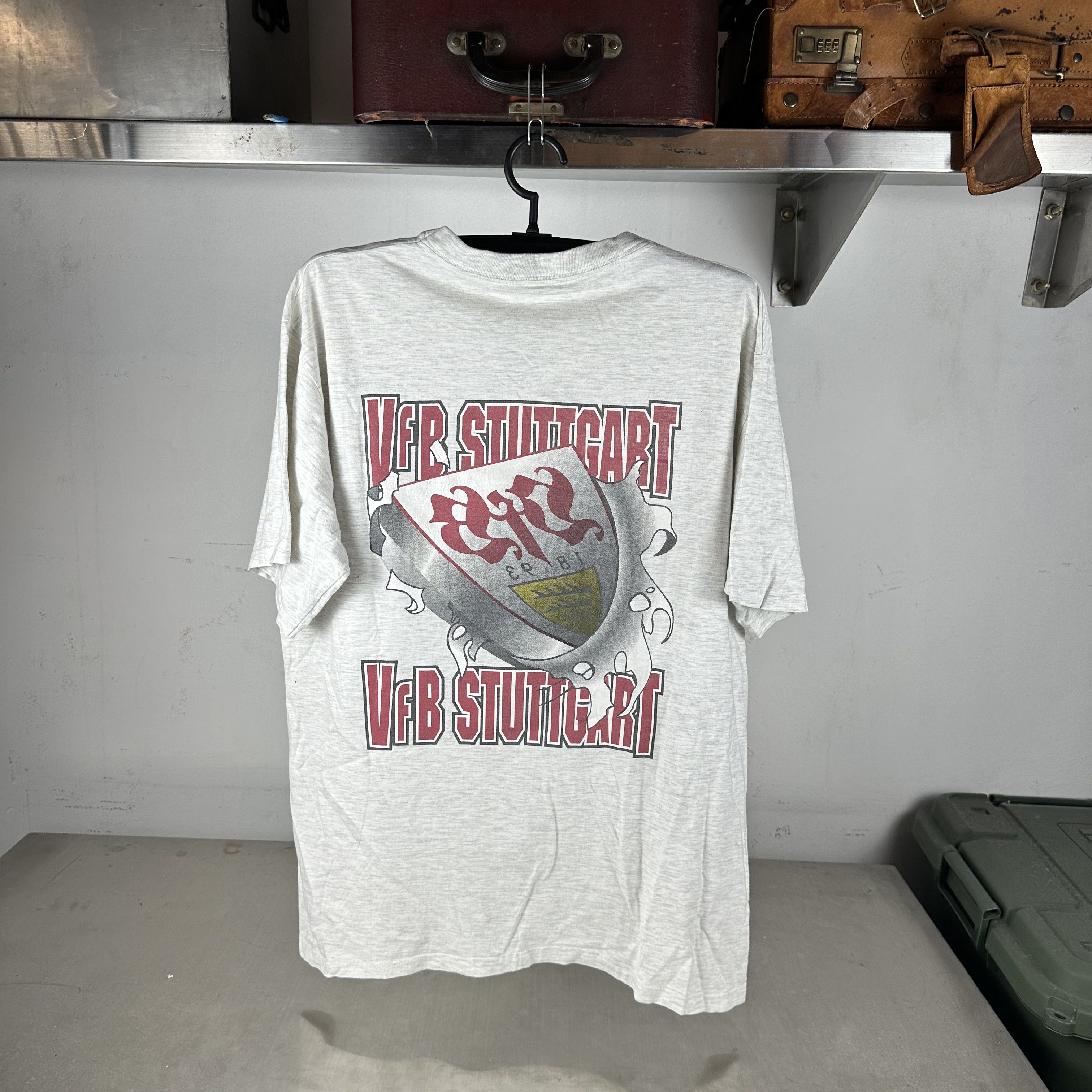 Vintage 90s VfB Stuttgart German Football Club Soccer Nutmeg T-shirt Size US L / EU 52-54 / 3 - 3 Thumbnail