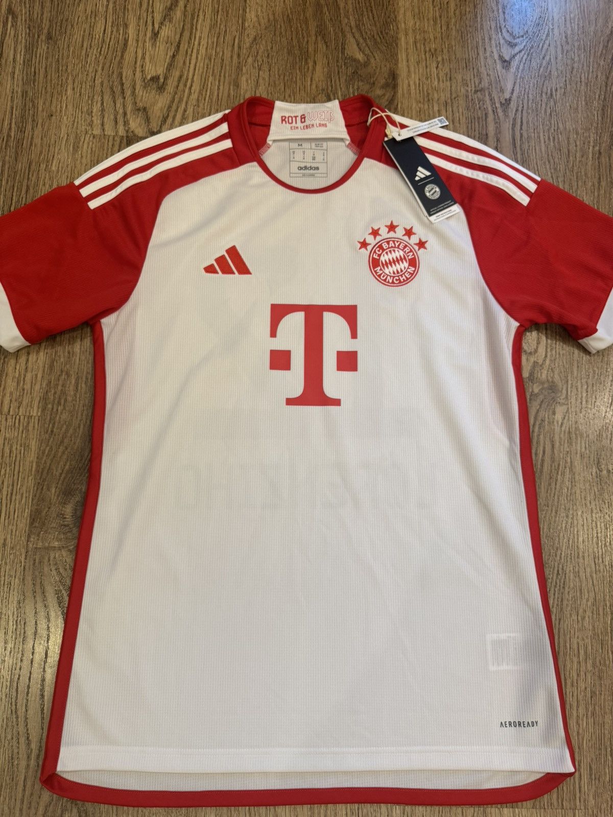 Adidas BAYERN MUNICH 2023 2024 HOME FOOTBALL SOCCER JERSEY SIZE M Size US M / EU 48-50 / 2 - 1 Thumbnail