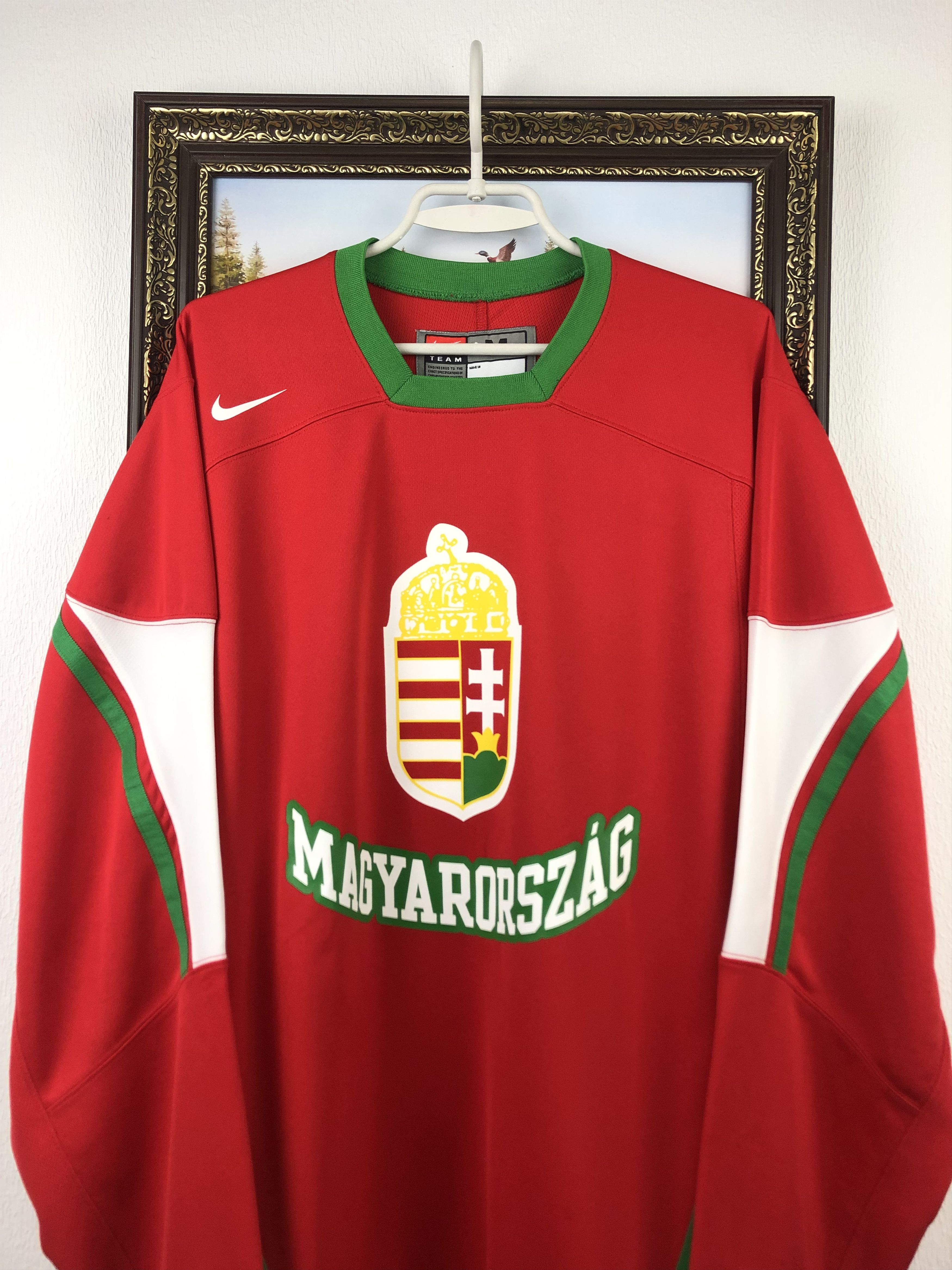Nike Vintage Nike Team Hungary Ice Hockey Jersey Shirt Rare Size US M / EU 48-50 / 2 - 2 Thumbnail