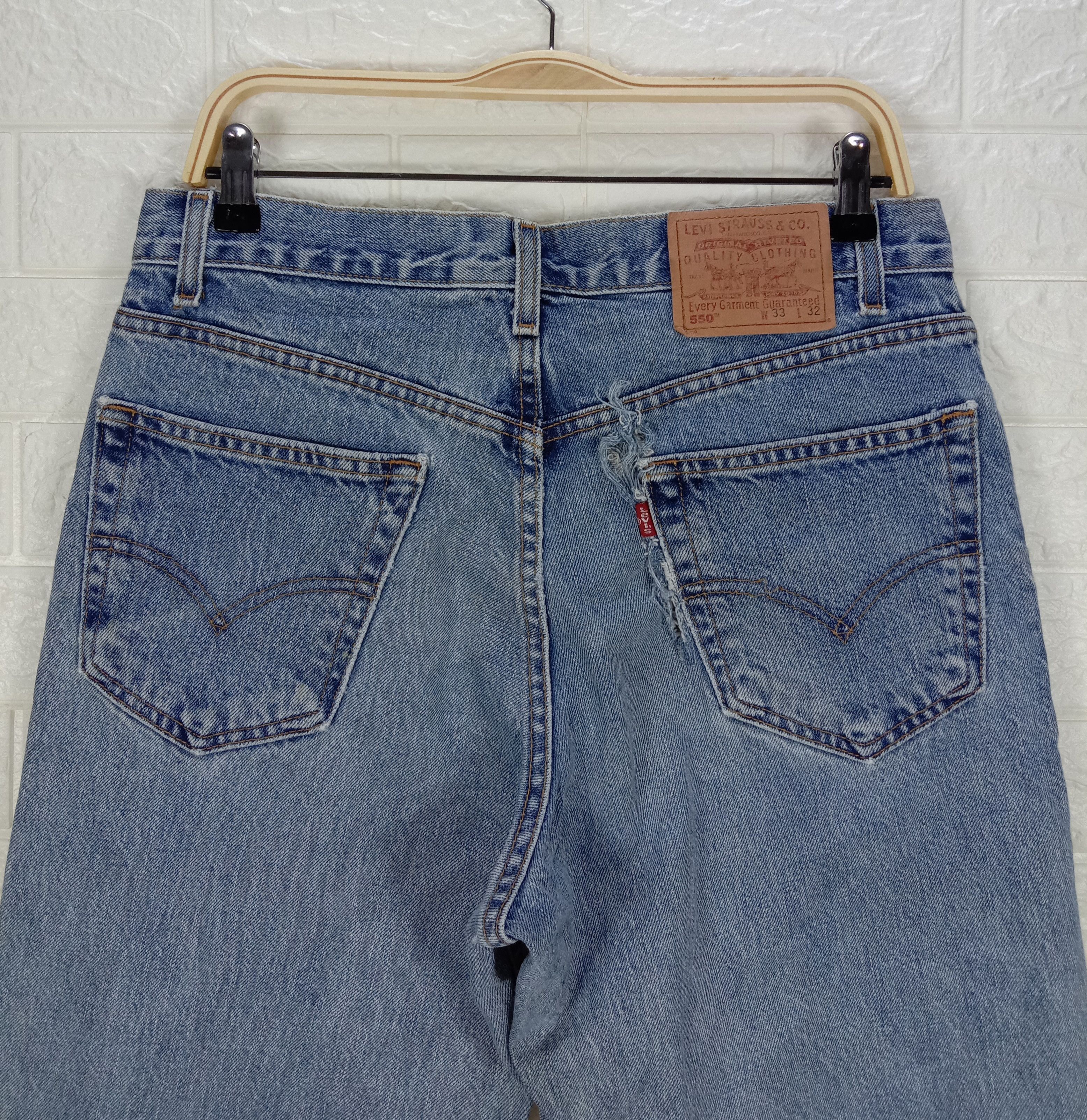 Levi's Vintage Levi's 550 Jeans Blue Wash Distressed Denim Size US 32 / EU 48 - 6 Thumbnail