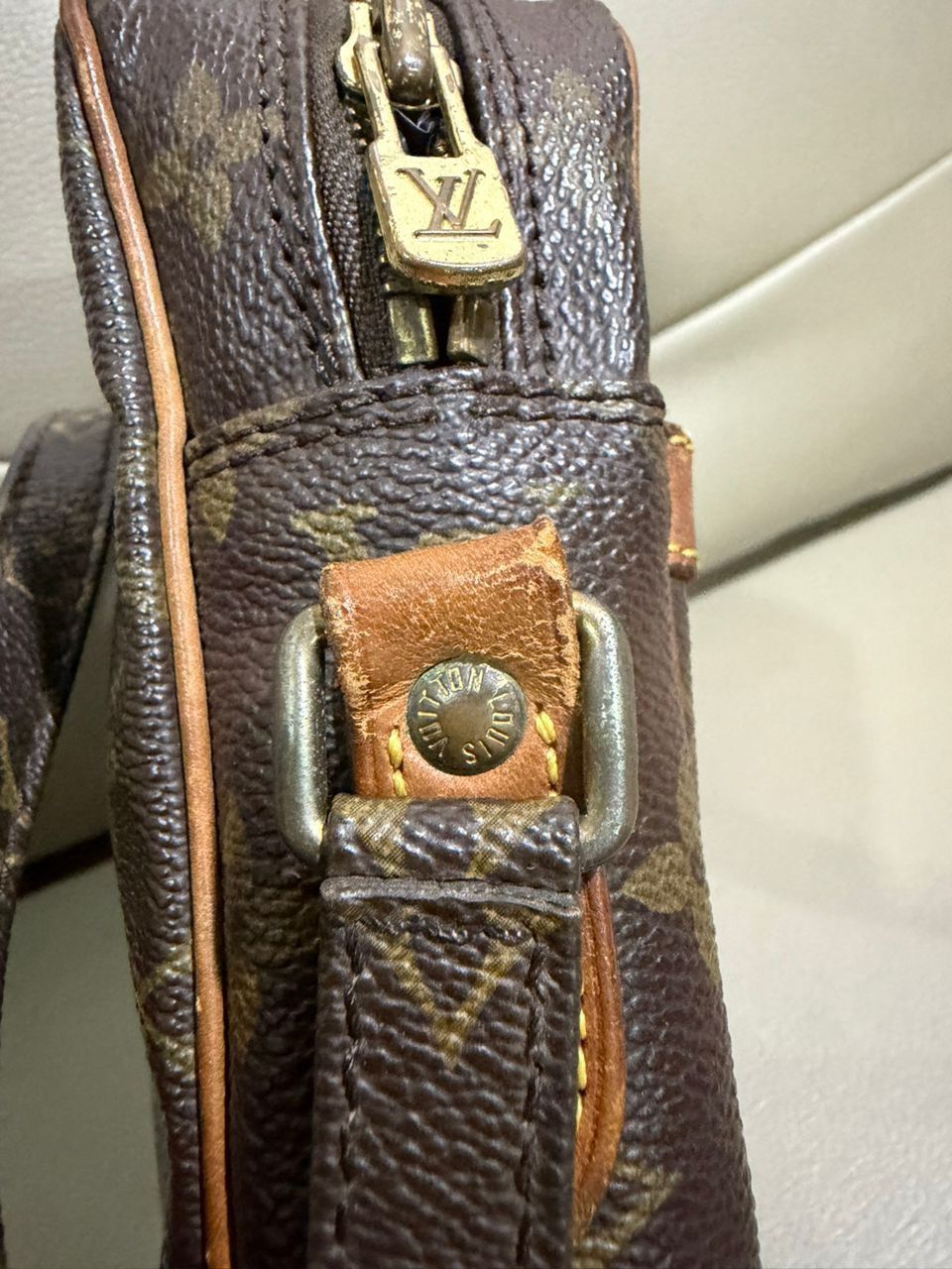 Louis Vuitton Authentic LOUIS VUITTON danube Shoulder bag Size ONE SIZE - 9 Thumbnail