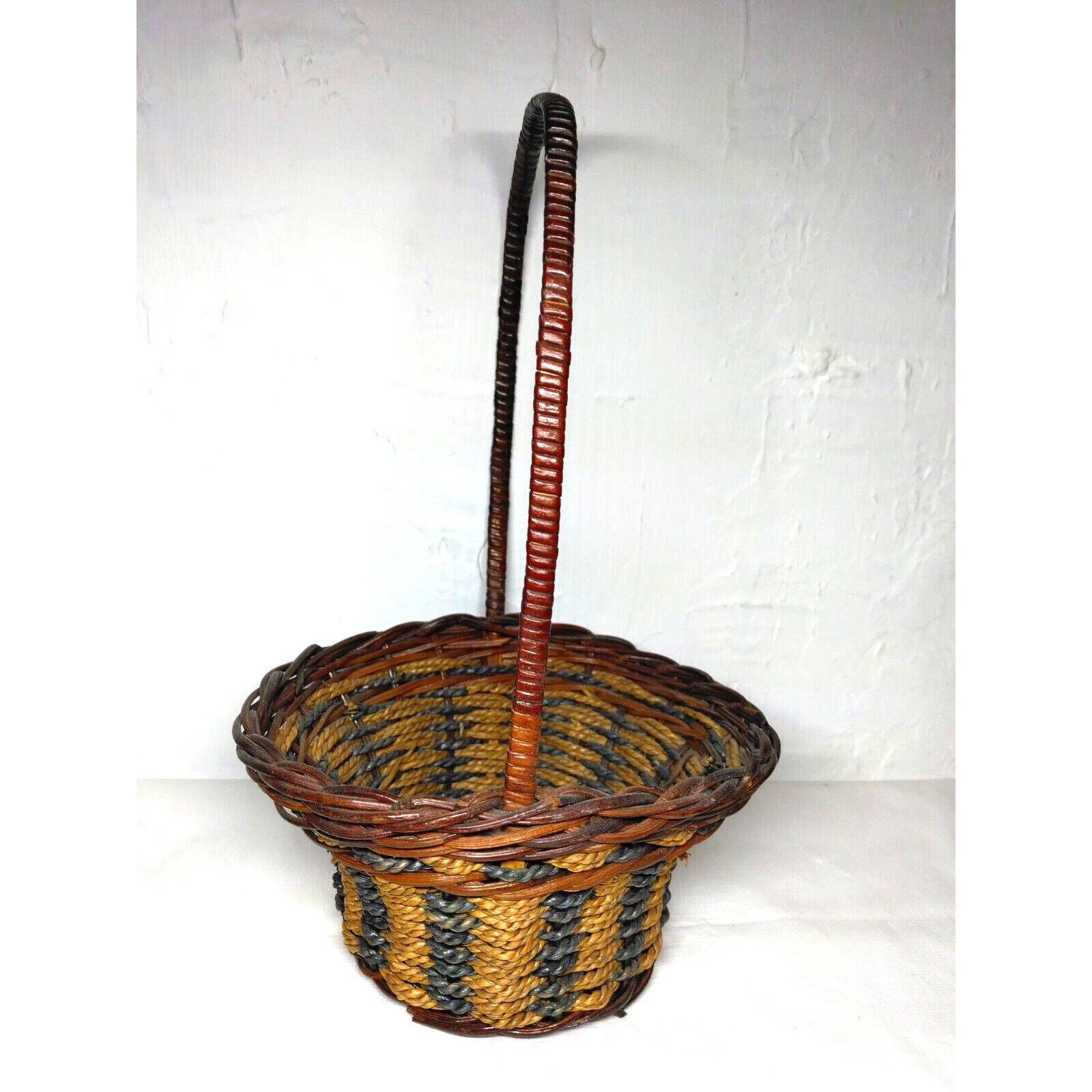 Other Round Straw Rattan Basket w/ "all Hoop Handle- 6.5"x6.5"x12" Size ONE SIZE - 1 Thumbnail