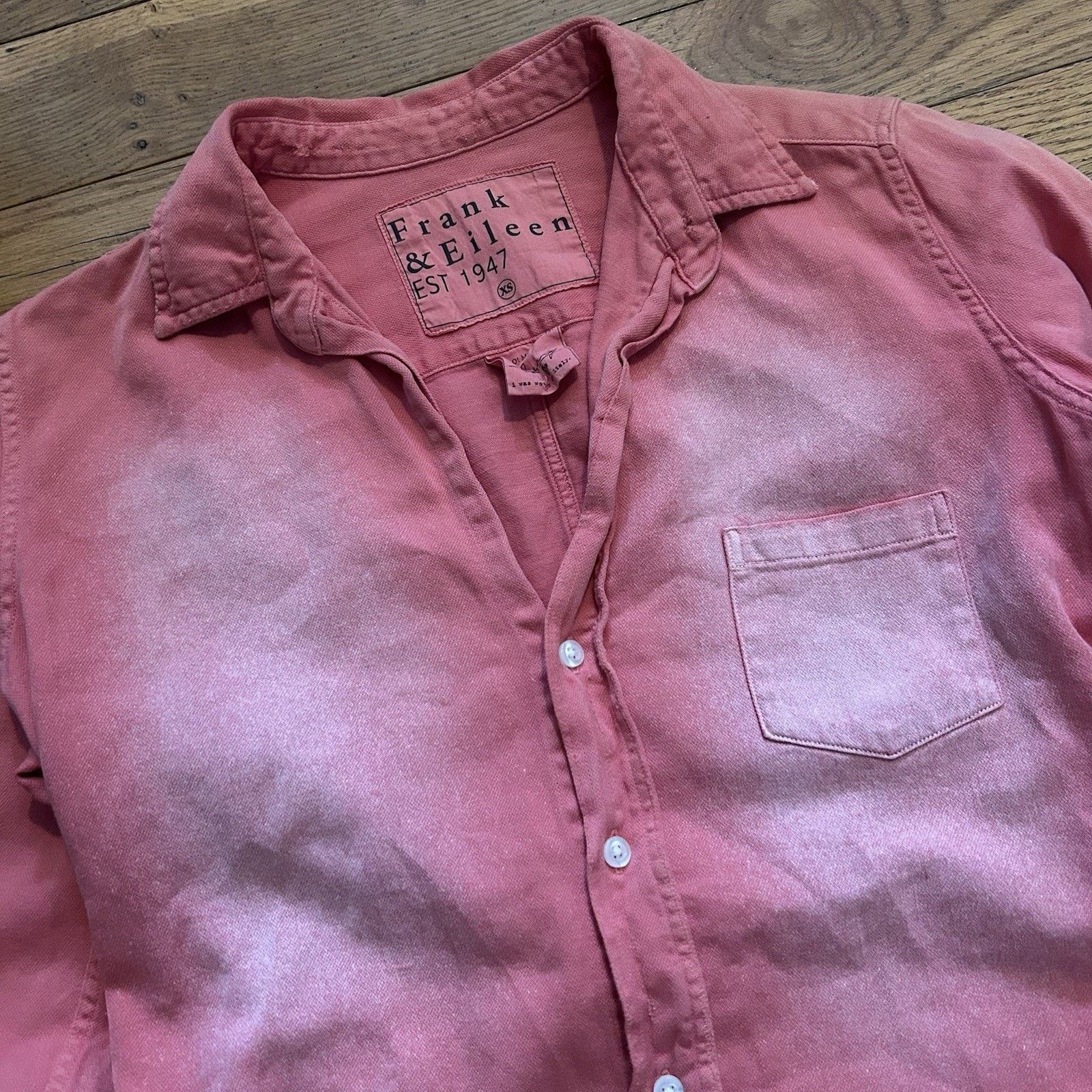 Frank & Eileen Barry Denim Distressed Faded Spread Collar Button Up Shirt Size XS / US 0-2 / IT 36-38 - 2 Thumbnail