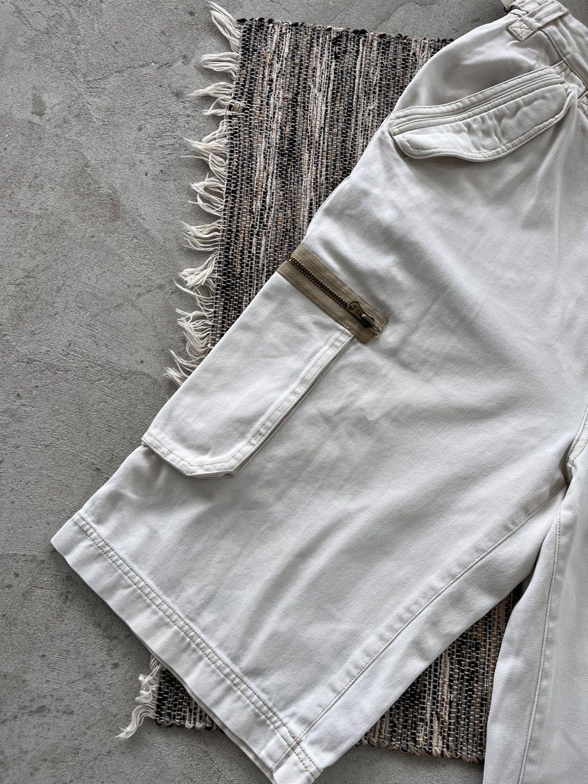 Dickies Vintage Dickies Beige Cargo Shorts Long Multi-Pocket Y2K 34 Size US 34 / EU 50 - 3 Thumbnail