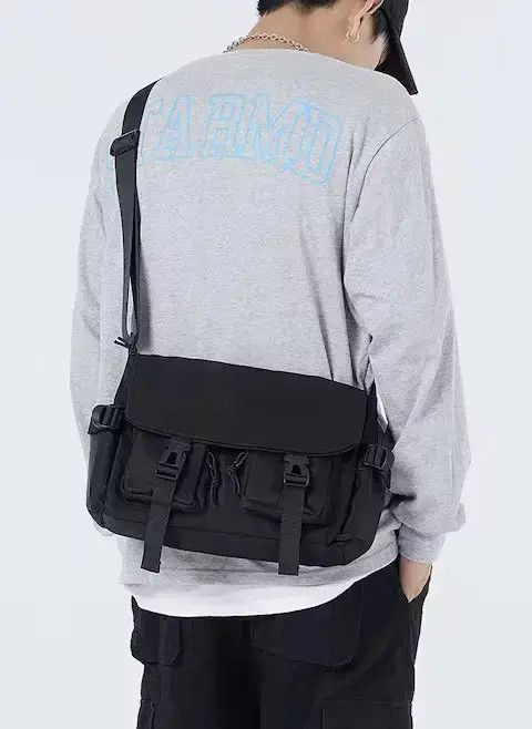 Japanese Brand Fashion hip hop crossbody shoulder bag Size ONE SIZE - 2 Thumbnail