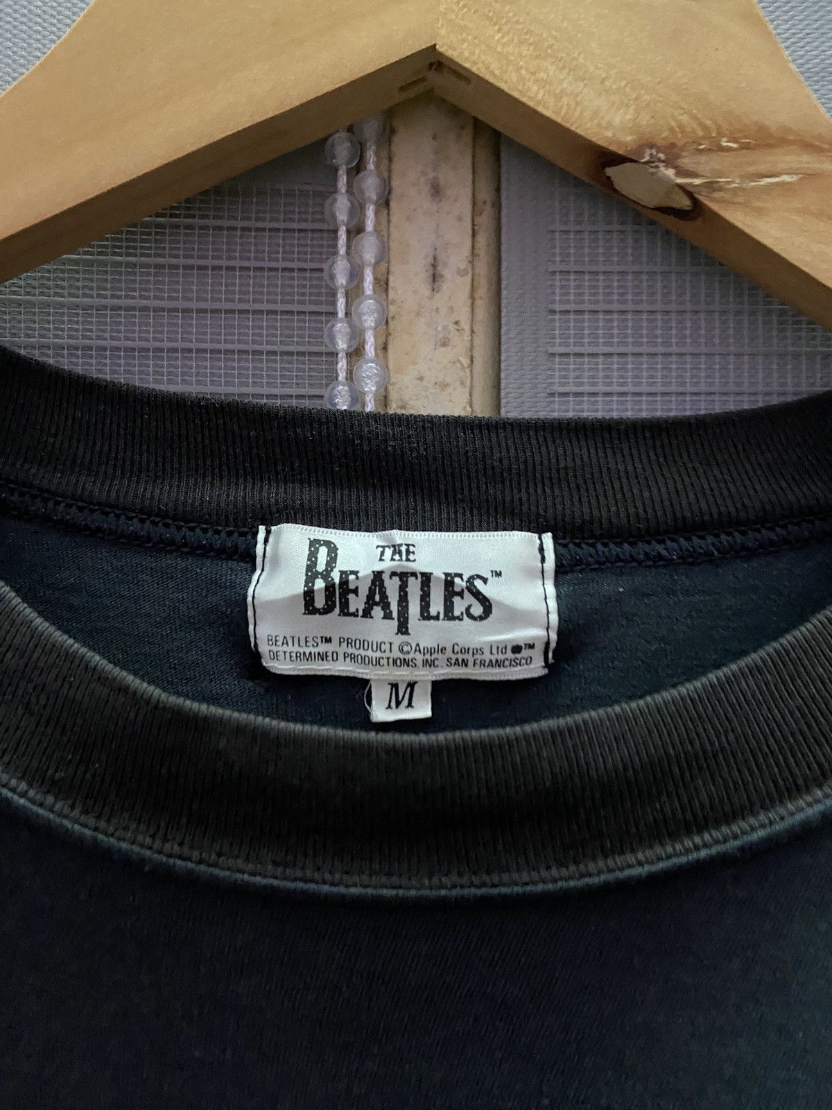 Band Tees Vintage 90s Band The Beatles Photo Tees Size US M / EU 48-50 / 2 - 5 Thumbnail