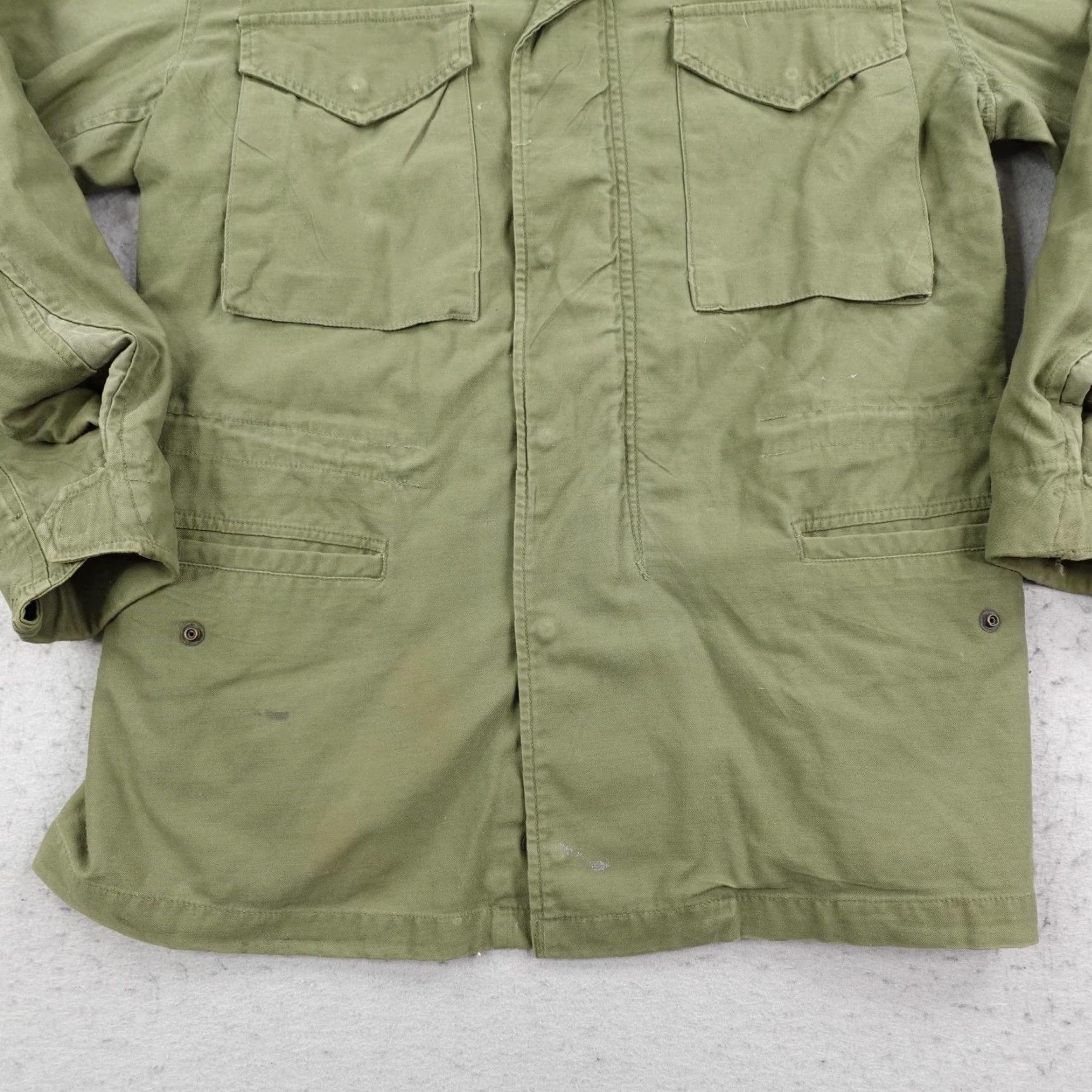 Vintage VINTAGE US Army Jacket Mens Medium M65 Field Coat Green Vietnam War 70s USGI Size US M / EU 48-50 / 2 - 3 Thumbnail