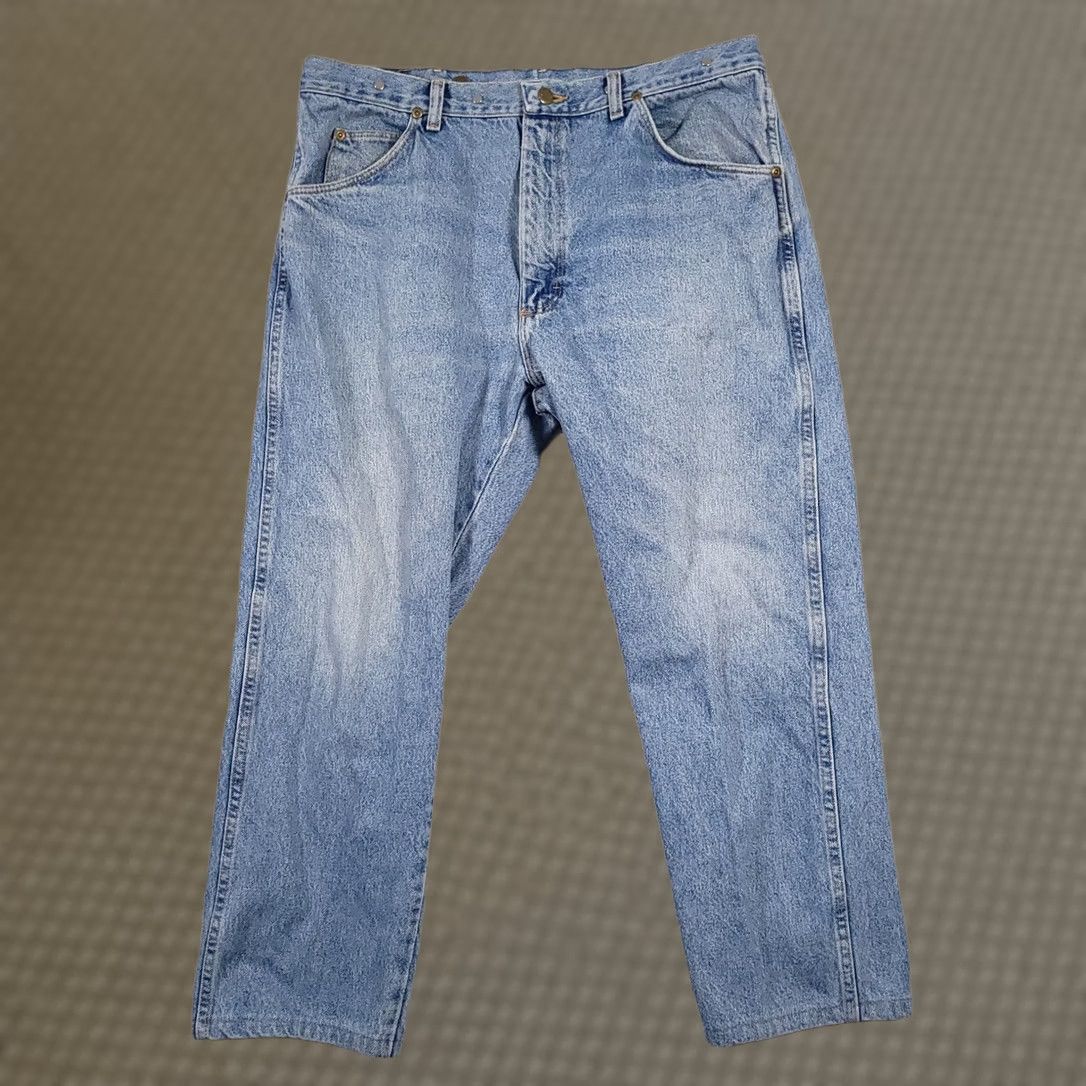Wrangler VINTAGE Wrangler Jeans Mens 38 Blue 38x30 Actual 35x27 Straight Rugged Wear Suspender Size US 38 / EU 54 - 1 Thumbnail