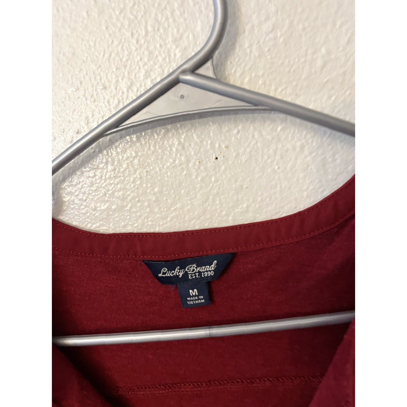 Lucky Brand Lucky Brand Linen Blend Textured Henley 3/4 Sleeve Top Womens Size M Red Shirt Blouse Casual Workwear Womens Modern Basic Size M / US 6-8 / IT 42-44 - 3 Thumbnail