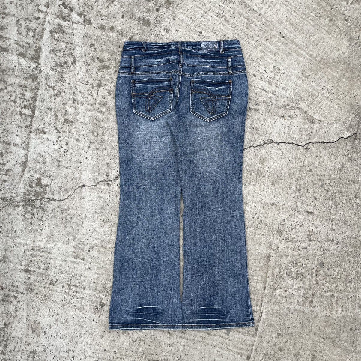 Hypebeast Vintage X Mail Women’s Flared Jeans Size 38 Y2K 00s USA Size 26" / US 2 / IT 38 - 2 Thumbnail