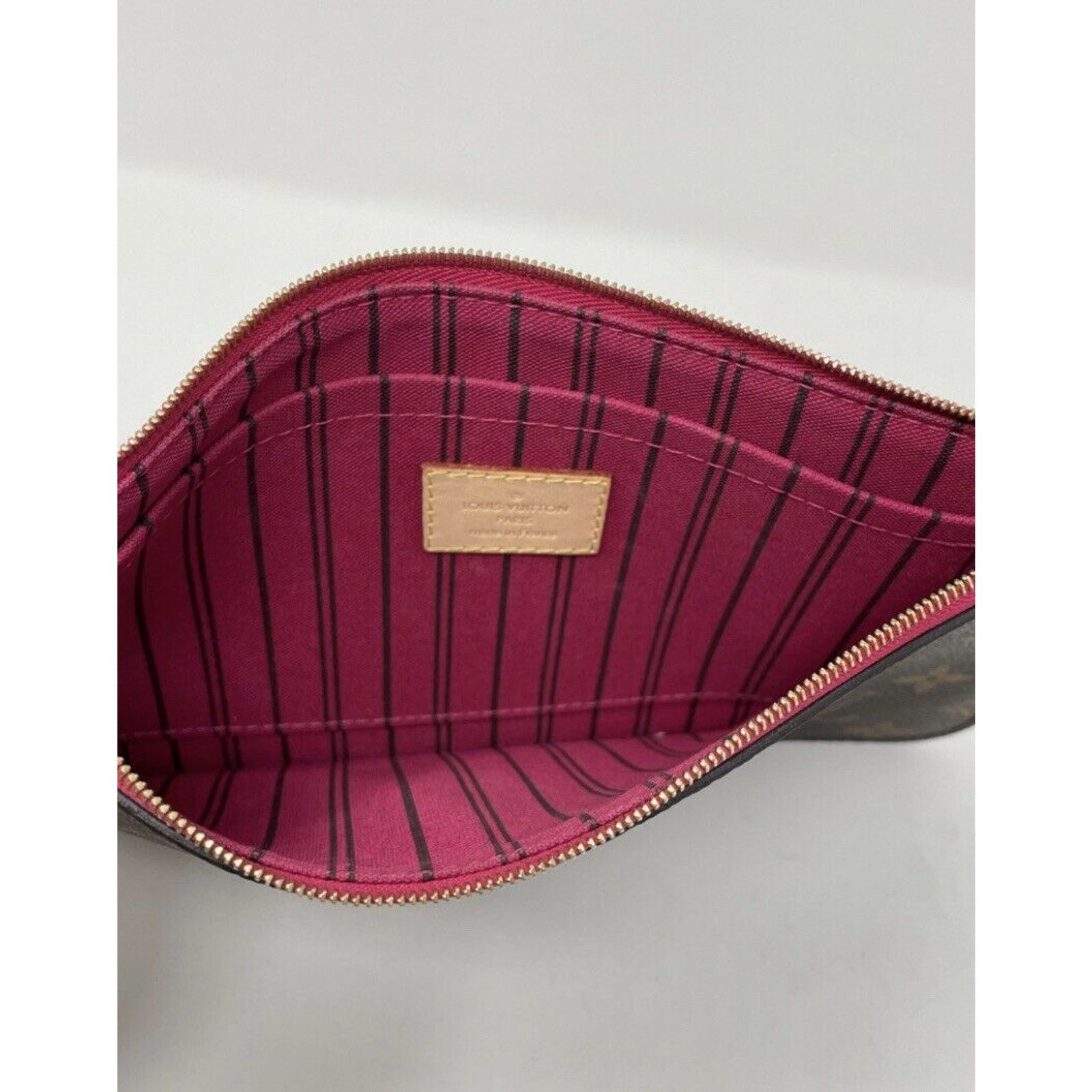 Louis Vuitton AUTHENTIC LOUIS VUITTON Large Monogram Pink Pouch Pochette Size ONE SIZE - 10 Thumbnail