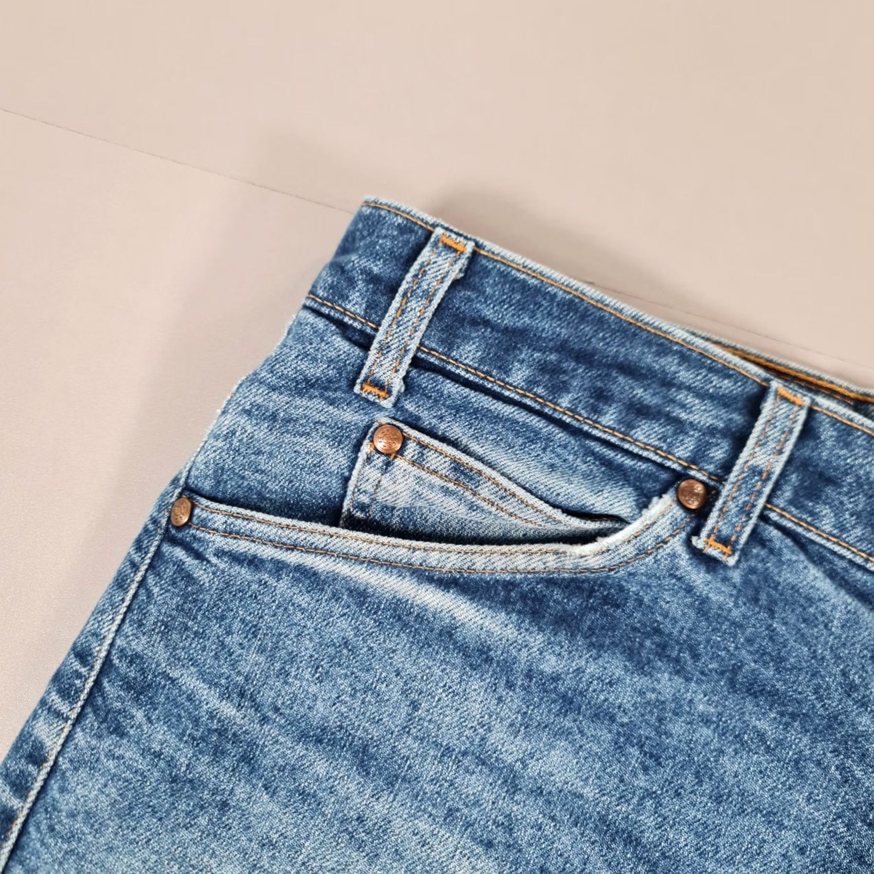 Levi's VINTAGE Levi's 540 Jeans Blue Relaxed Fit 36x30 Mens Denim 90s Straight Vintage Size US 36 / EU 52 - 3 Thumbnail