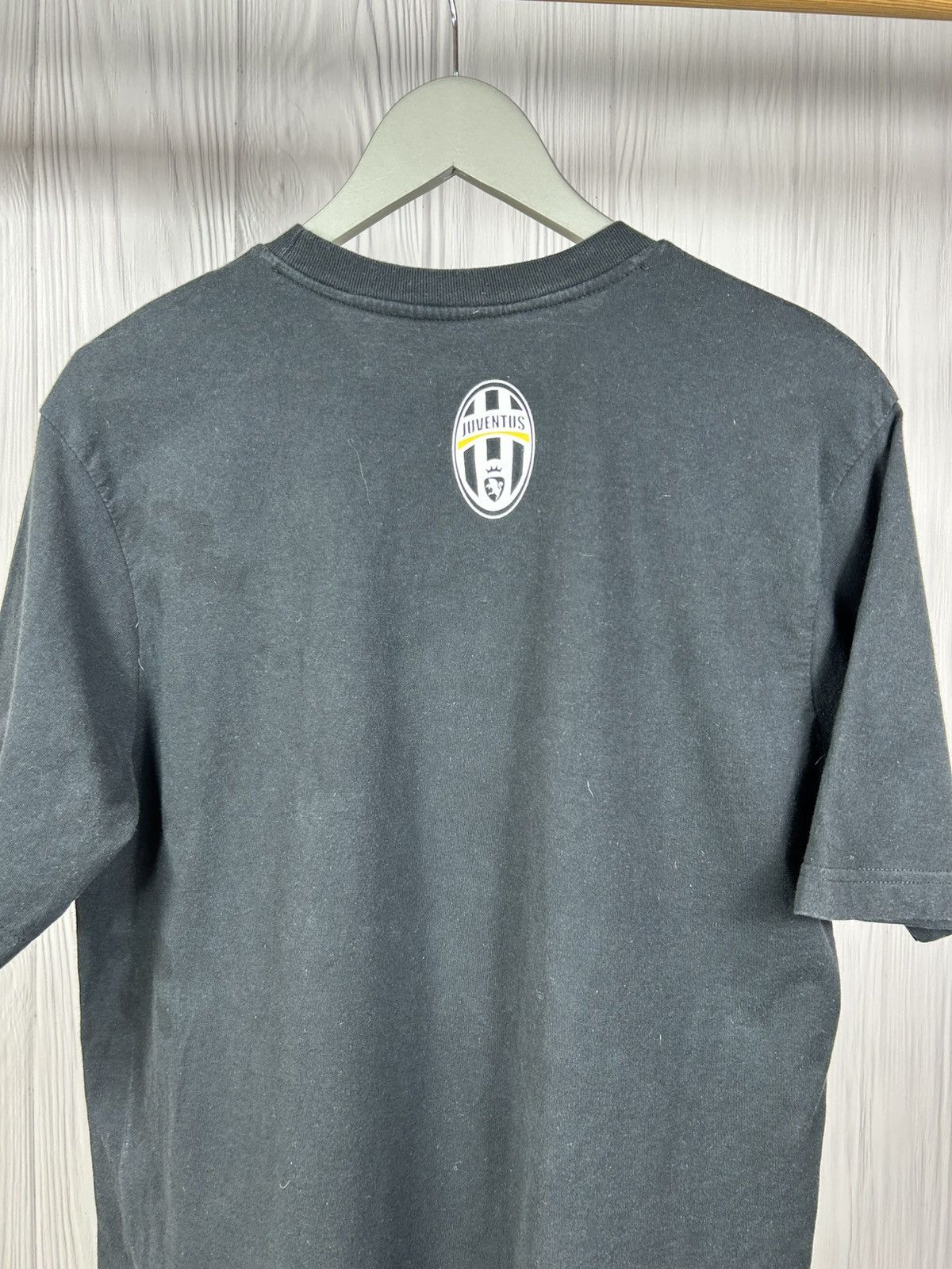 Nike × Vintage 2011-12 Juventus Nike 'Campione' Graphic Tee Size L Size US L / EU 52-54 / 3 - 8 Thumbnail