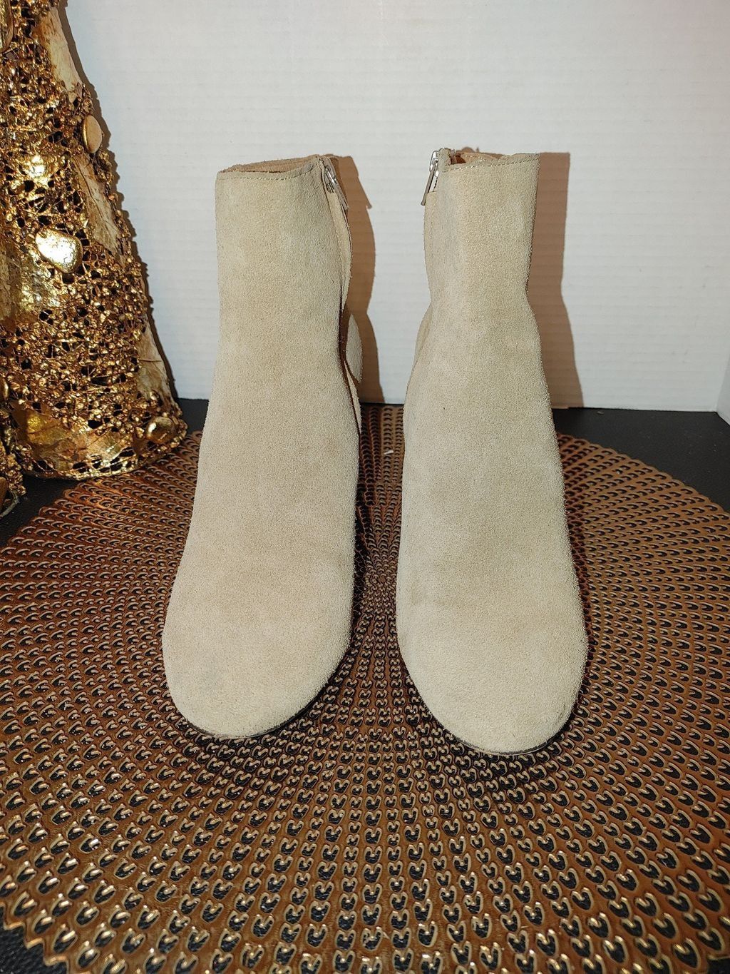 Banana Republic Banana Republic Suede Booties Size 7.5 Size US 7.5 / IT 37.5 - 1 Thumbnail