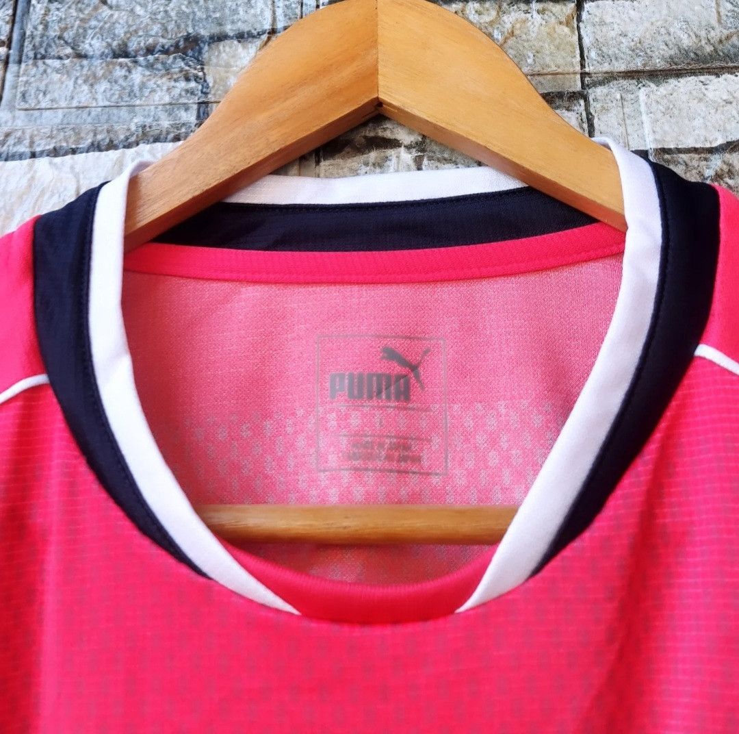 Puma 2016 CEREZO OSAKA HOME JERSEY Size US M / EU 48-50 / 2 - 11 Thumbnail