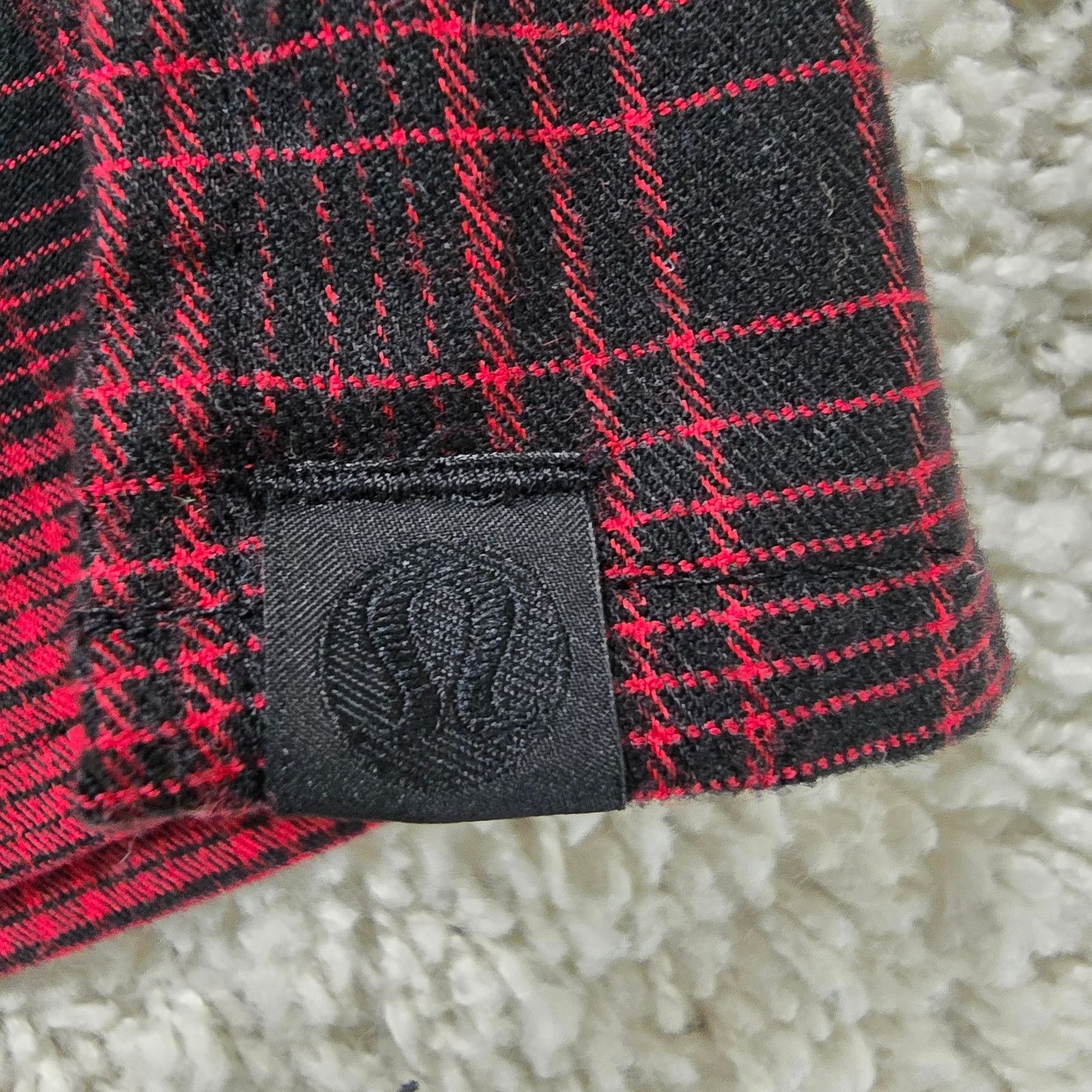 Lululemon Lululemon Mens Performance Flannel Lightweight Red Large L Size US L / EU 52-54 / 3 - 4 Thumbnail