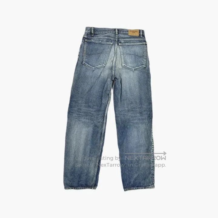 Balenciaga Balenciaga FW23 Washed Effect Loose Jeans. Size US 27 - 2 Thumbnail
