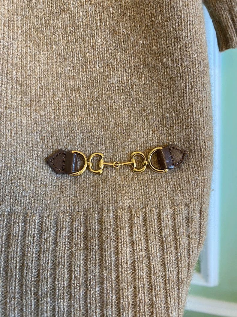 Gucci GucciHorse buckle chain cashmere knitted sweater 2503-Nexta Size L / US 10 / IT 46 - 2 Thumbnail