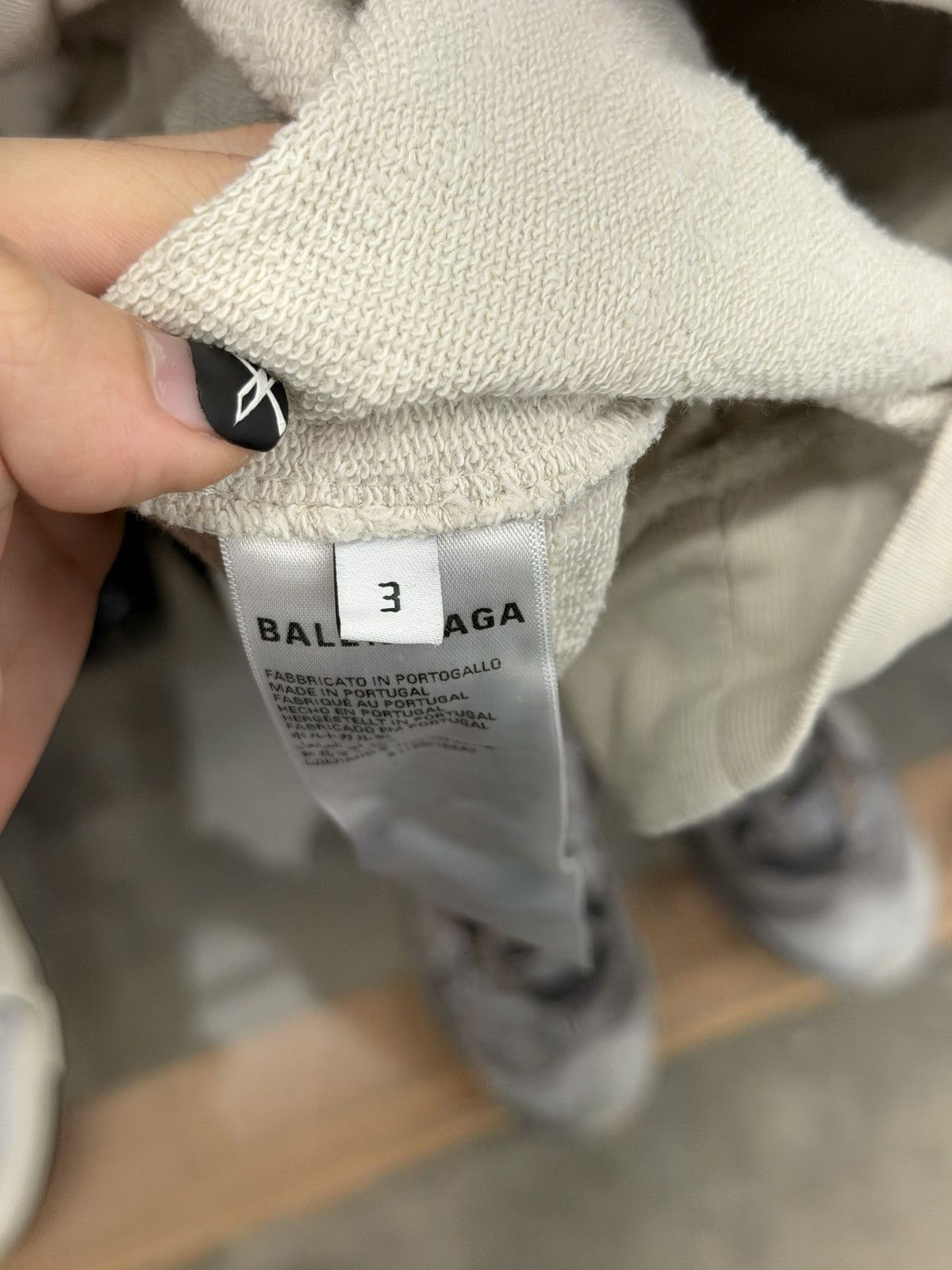 Balenciaga Balenciaga Off-White 'XXXL' Hoodie Size US M / EU 48-50 / 2 - 5 Thumbnail