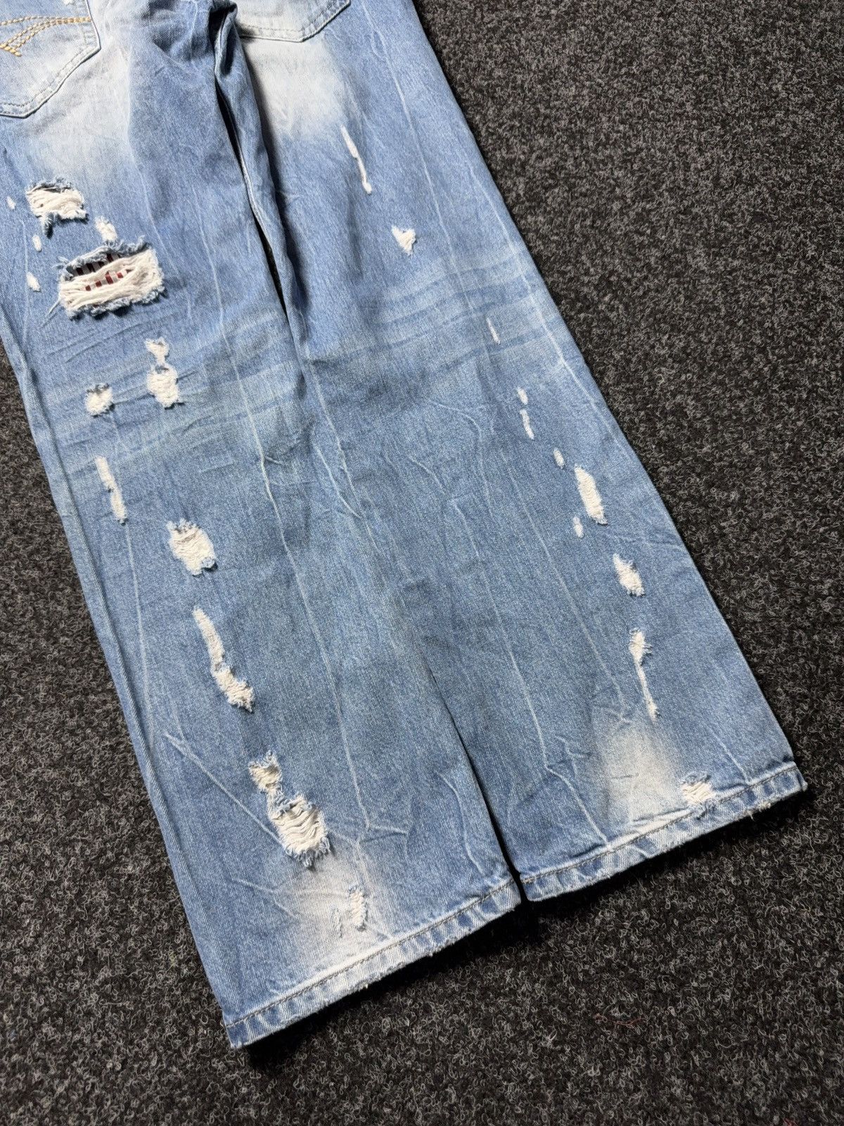 Le Grande Bleu (L.G.B.) Y2K Distressed Japanese Biker Denim Jeans Destroyed Punk Size US 34 / EU 50 - 9 Thumbnail