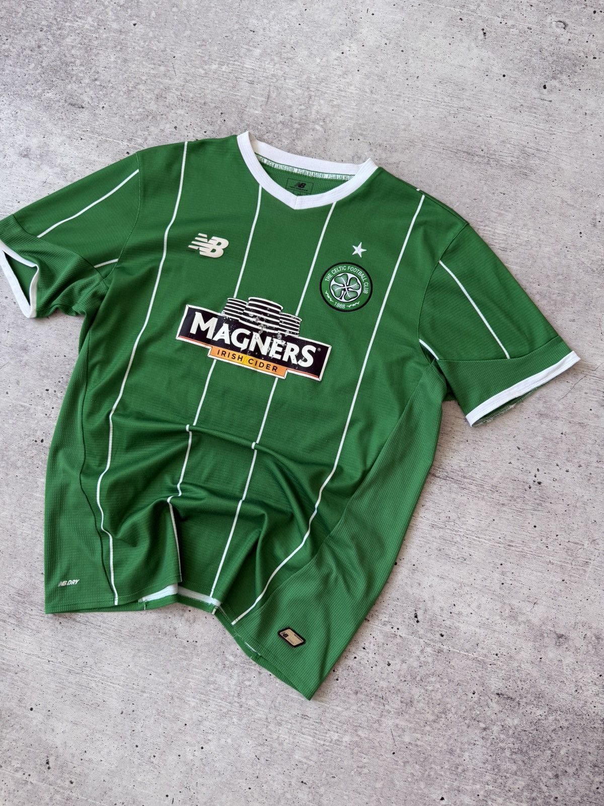 New Balance New Balance Celtic 2015/2016 Away Jersey Size US L / EU 52-54 / 3 - 2 Thumbnail