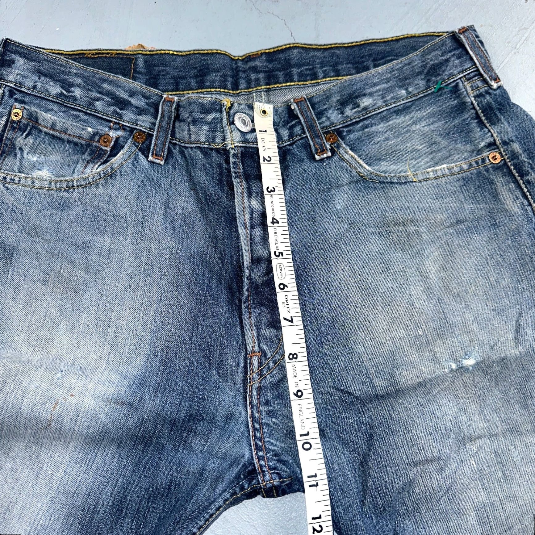 Levi's VINTAGE Levi's 501 Jeans Straight Men Jeans Blue 33x34 90s Modern Classic Regular Mens Size US 33 - 6 Thumbnail